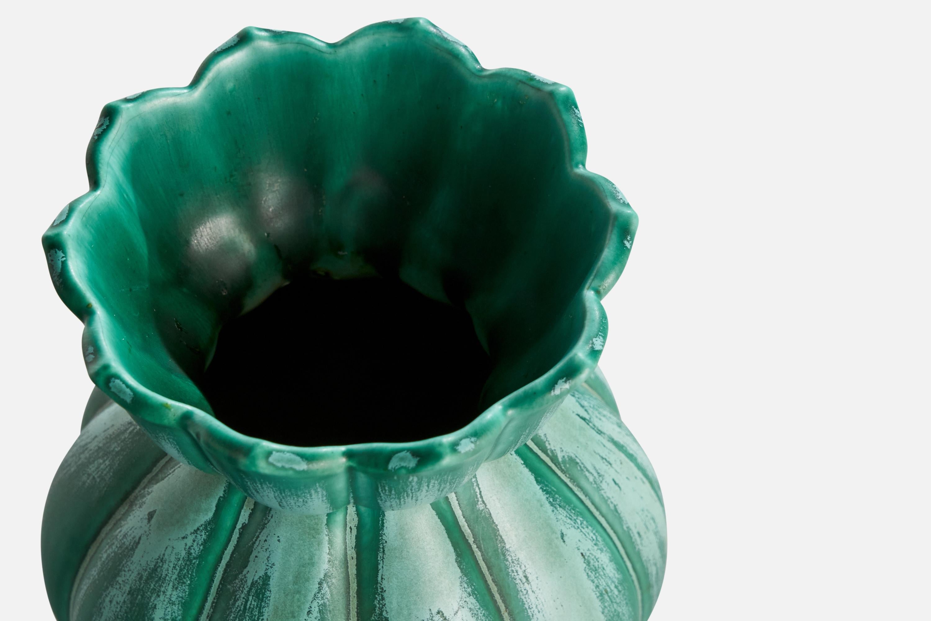 Ewald Dahlskog, Vase, Céramique, Suède, années 1930 Bon état - En vente à High Point, NC