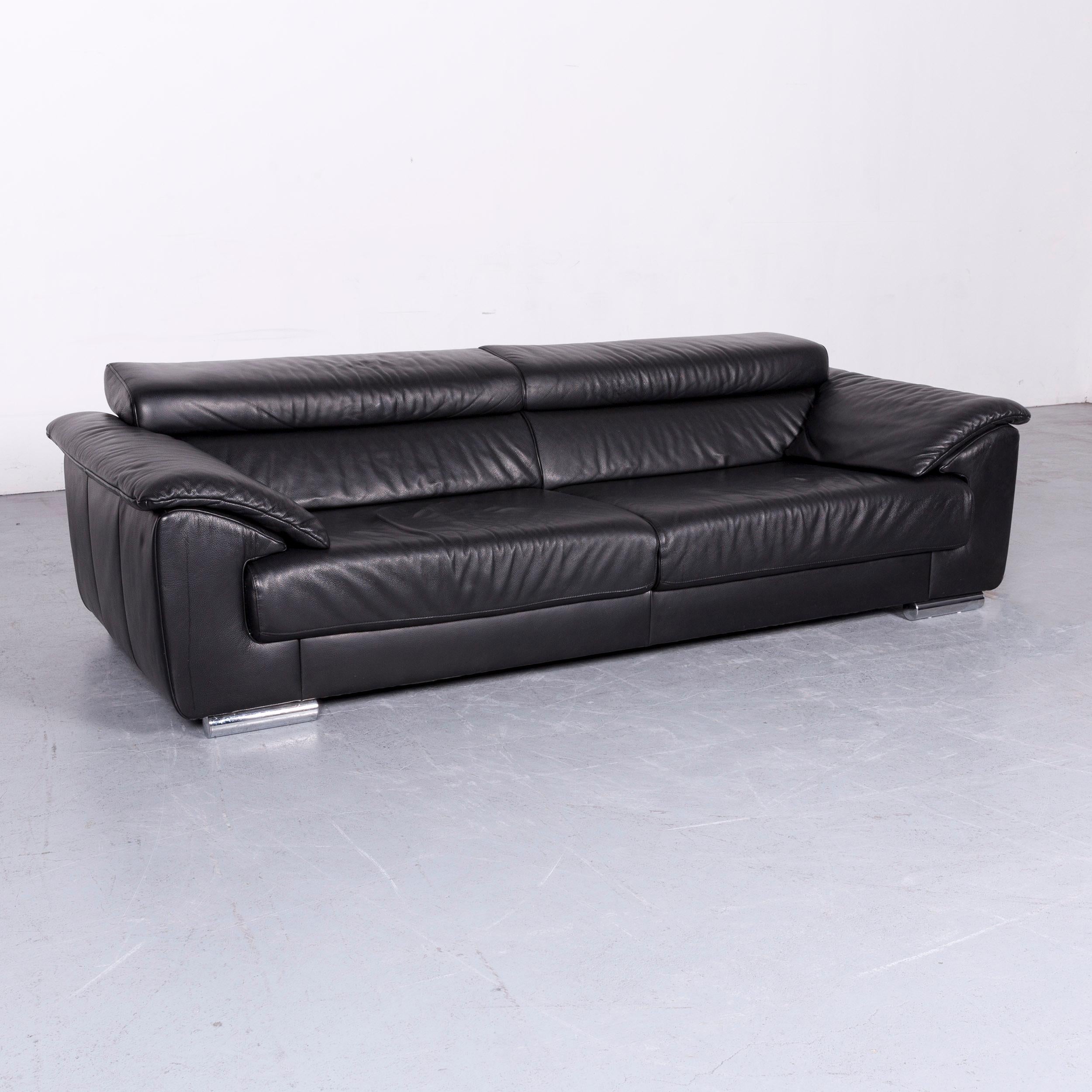 We bring to you an Ewald Schillig brand blues leather sofa black three-seat.



































