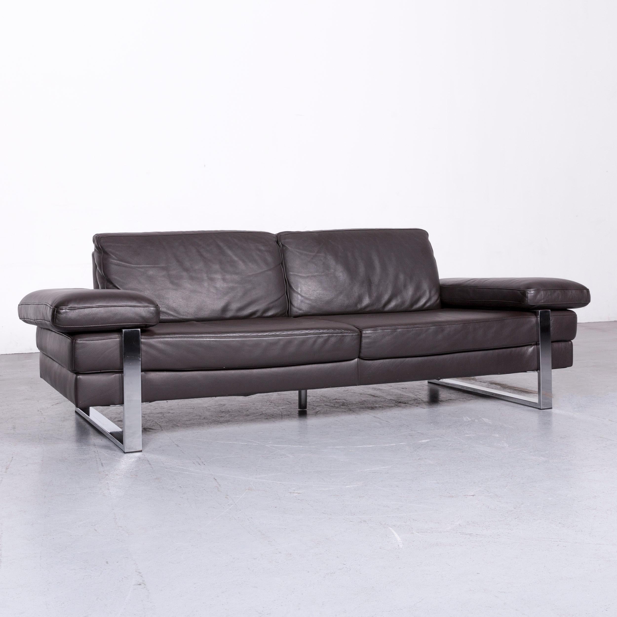 We bring to you an Ewald Schillig designer sofa brown three-seat couch leather.