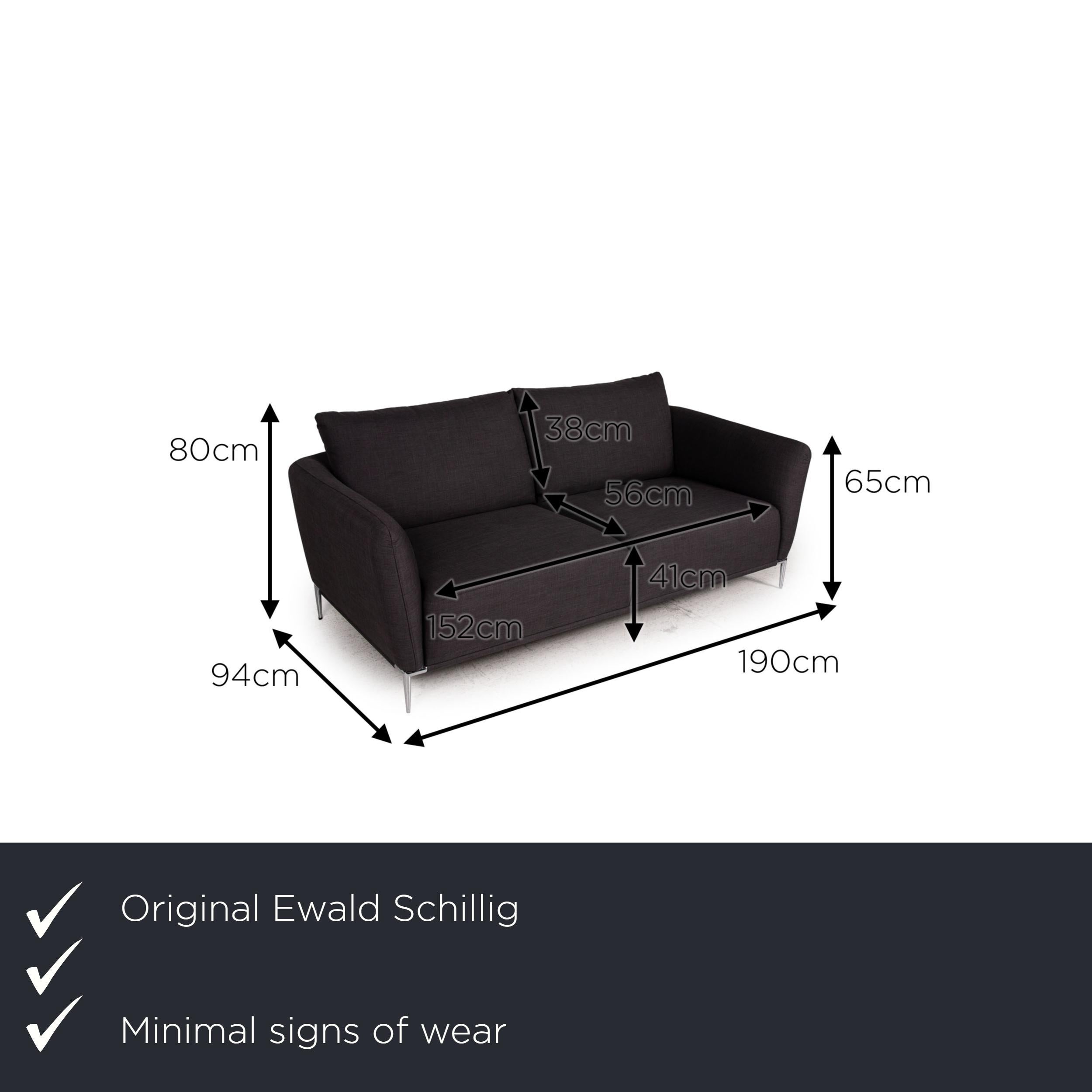 Wir präsentieren Ihnen eine Ewald Schillig Stoffsofa anthrazit Zweisitzer Couch.

Produktabmessungen in Zentimetern:

tiefe: 94
breite: 190
höhe: 80
sitzhöhe: 41
ruhehöhe: 65
sitztiefe: 56
sitzbreite: 152
rückenhöhe: 38.

 