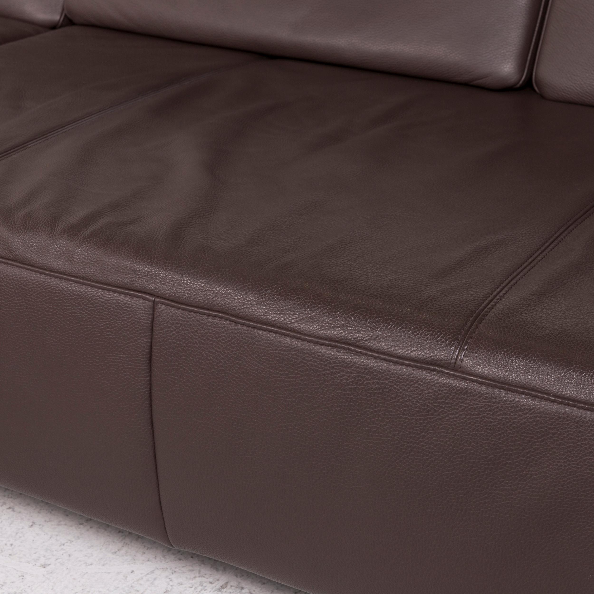 We bring to you an Ewald Schillig leather corner sofa brown dark brown sofa couch.
  
 

 Product measurements in centimeters:
 

Depth 120
Width 160
Height 75
Seat-height 43
Rest-height 68
Seat-depth 130
Seat-width 214
Back-height 36.