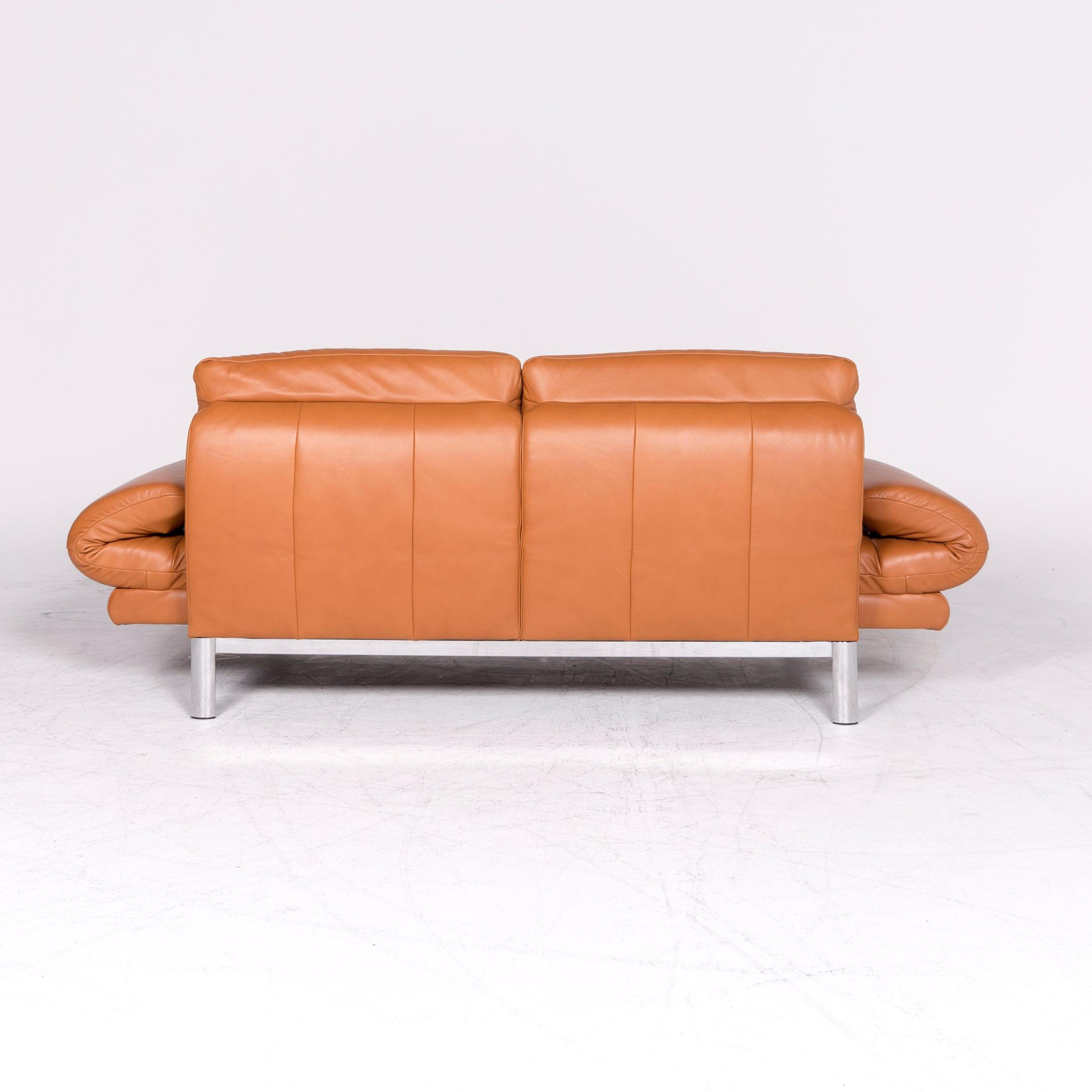Ewald Schillig Quinn Designer-Leder-Sofa in Orange und Cognac aus echtem Leder (21. Jahrhundert und zeitgenössisch) im Angebot