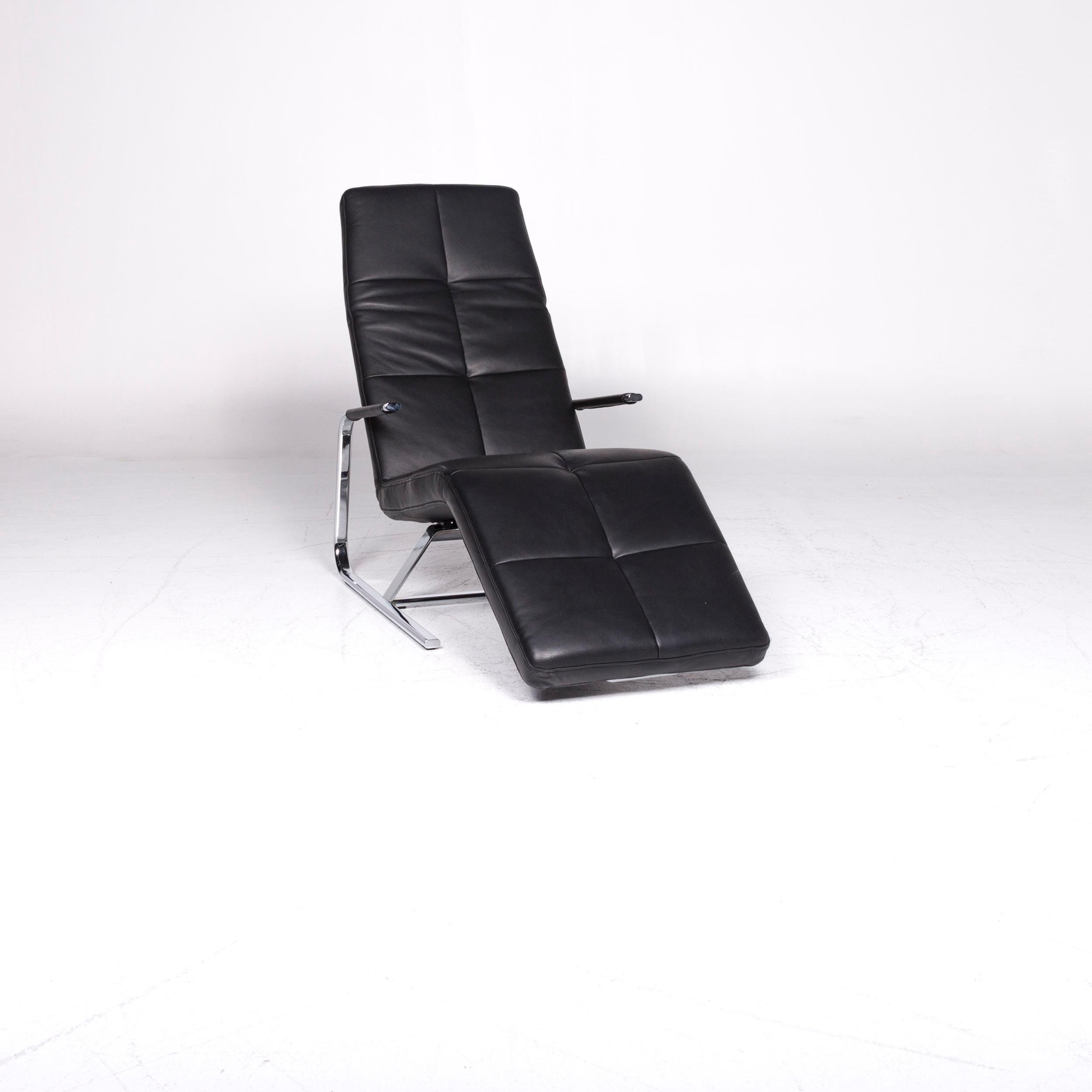 We bring to you an Ewald Schillig VITA designer leather lounger black relax function.

 
 Product measurements in centimeters:
 
 Depth 157
Width 71
Height 107
Seat-height 44
Rest-height 53
Seat-depth 65
Seat-width 60
Back-height 75.