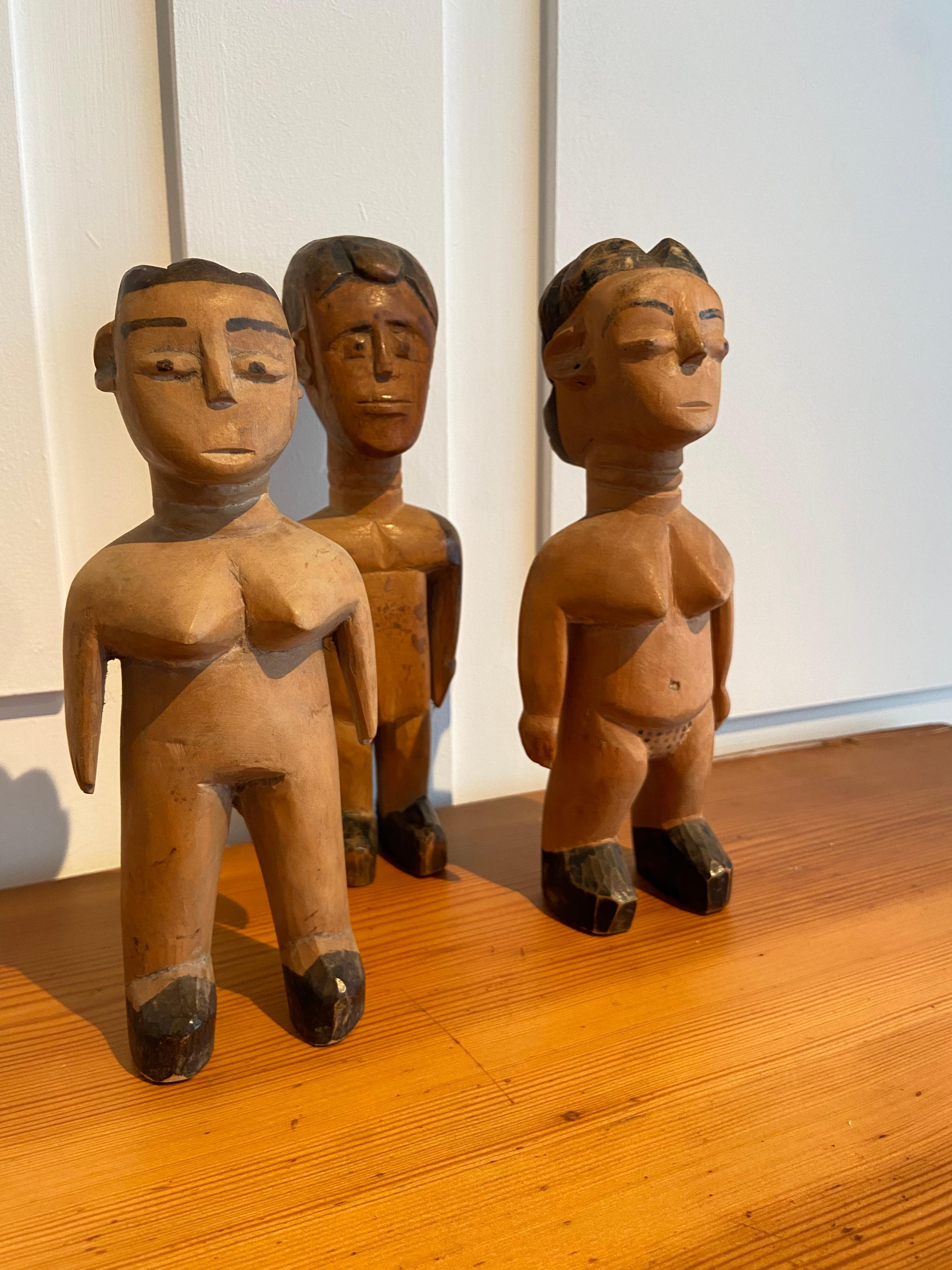 Trio de petites sculptures Ewe du Togo ou du Ghana. 