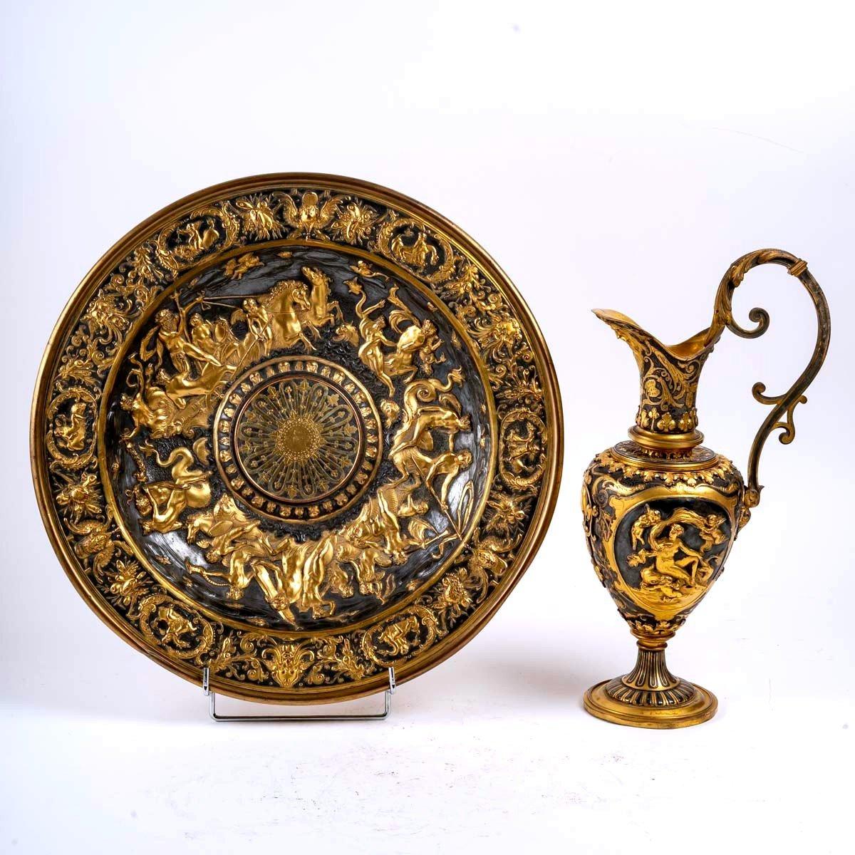 Ewer with Its Patinated and Gilded Brass Basin, 19th Century For Sale 4