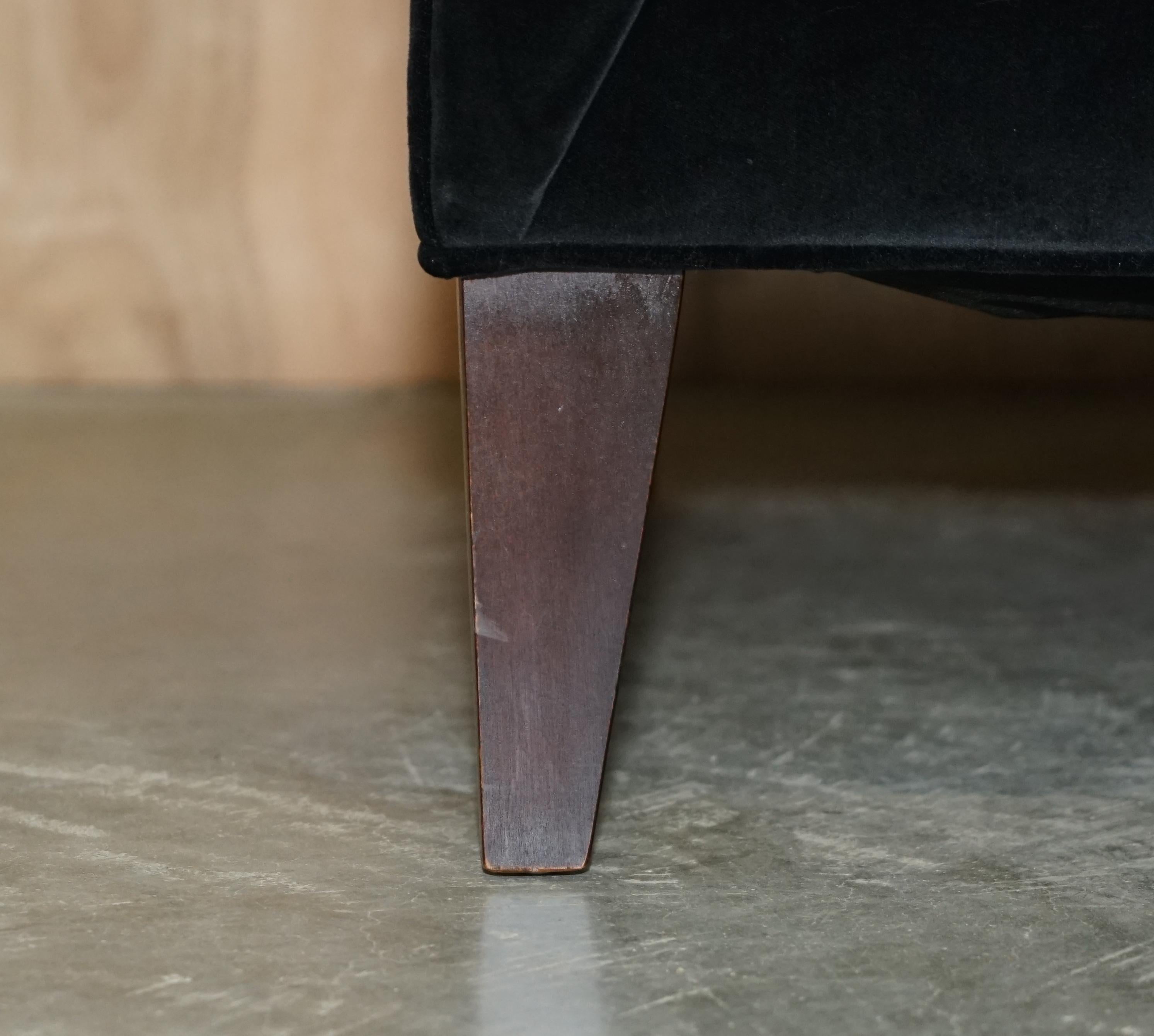 Velours CHAUSsure ART DECO EX DISPLAY RALPH LAUREN NERO VELVET ARMCHAiR en vente