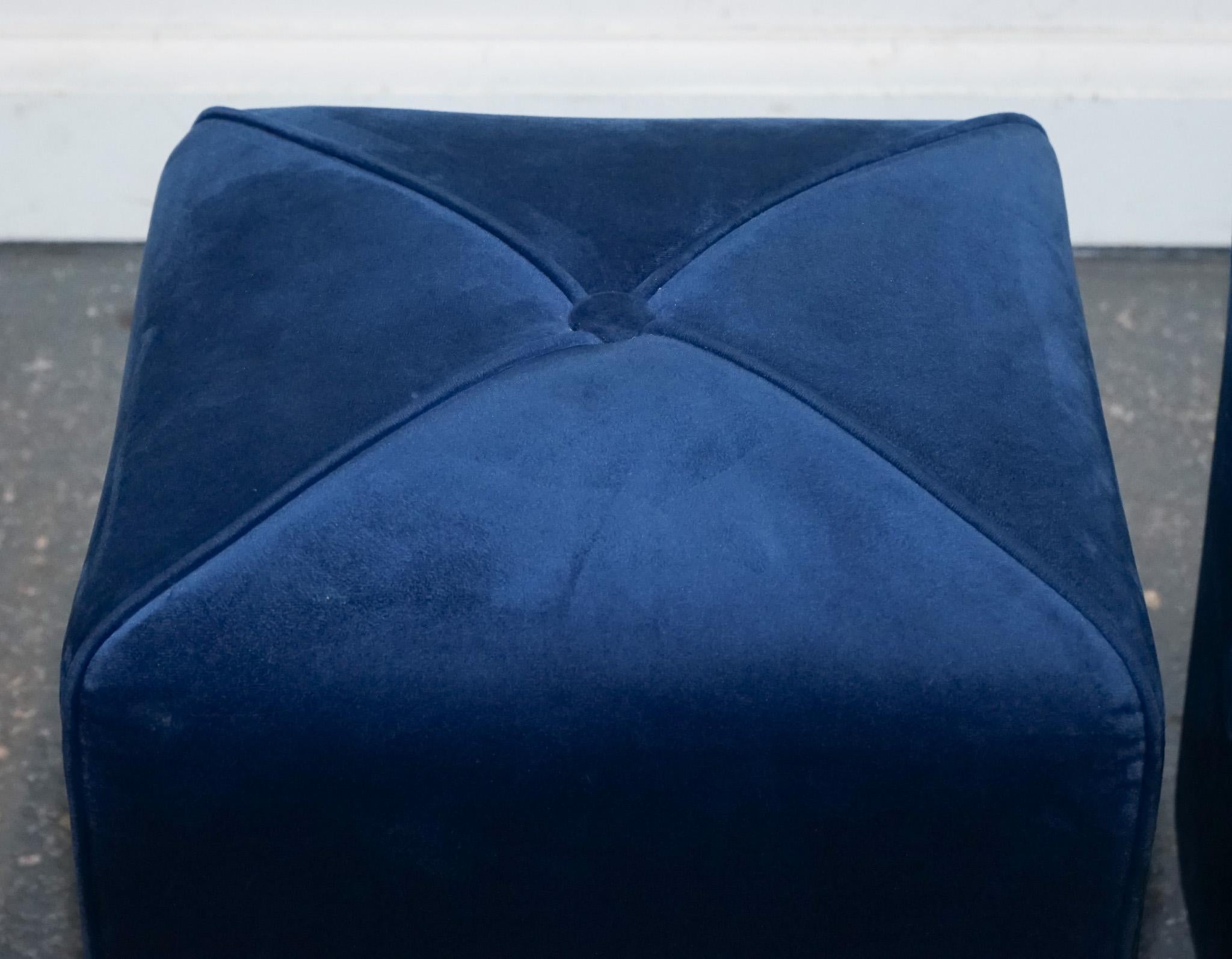 Britannique PAIR DE STOOLS BLEU FABRiC STYLE ART DECO EX SHOWROOM en vente