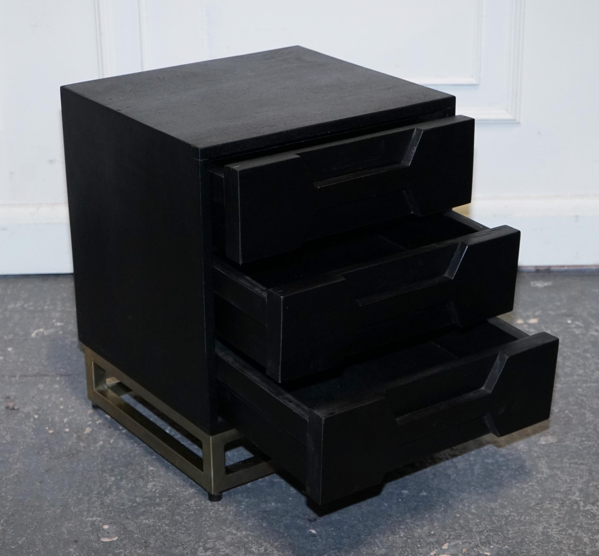 
Antiques of London



We are delighted to offer for sale this Lovely Ex Showroom Atking And Thyme Hex Bedside table. 

Discover Unique Treasures from a Luxurious Cobham Showroom Mansion!

Explore our thoughtfully selected inventory and find the