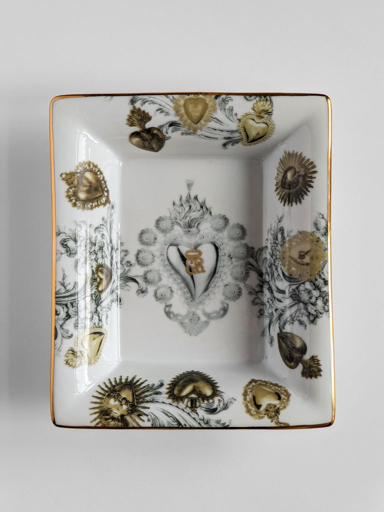 Italian Ex Voto, Contemporary Porcelain Pocket Emptier, Two Sizes, by Vito Nesta For Sale
