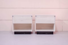 Ausgegrabene Nachttische aus gebleichtem Ahorn mit Zinn- und Zementguss