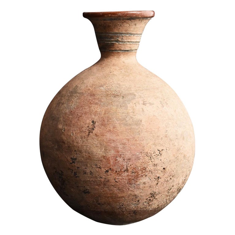 Indus Valley or Andean Earthenware Vase, Pre-15th Century, Offered by Brood