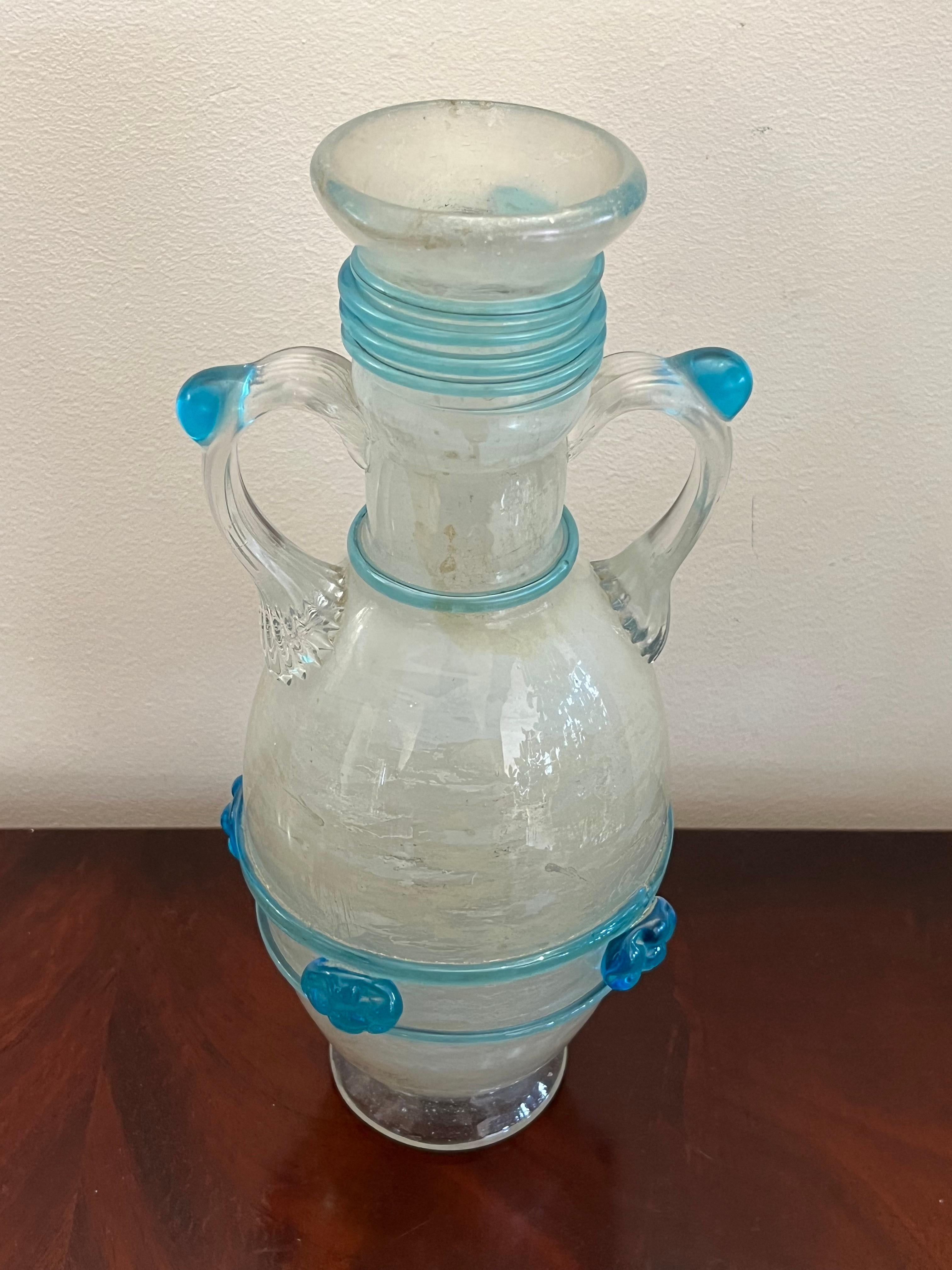 Vase en verre de Murano excavé, attribué à Flavio Poli pour Seguso, Italie, années 1940
Reçue en héritage, elle a été achetée à Murano dans la verrerie de Seguso par l'arrière-grand-père du précédent propriétaire. Intact, petits signes de