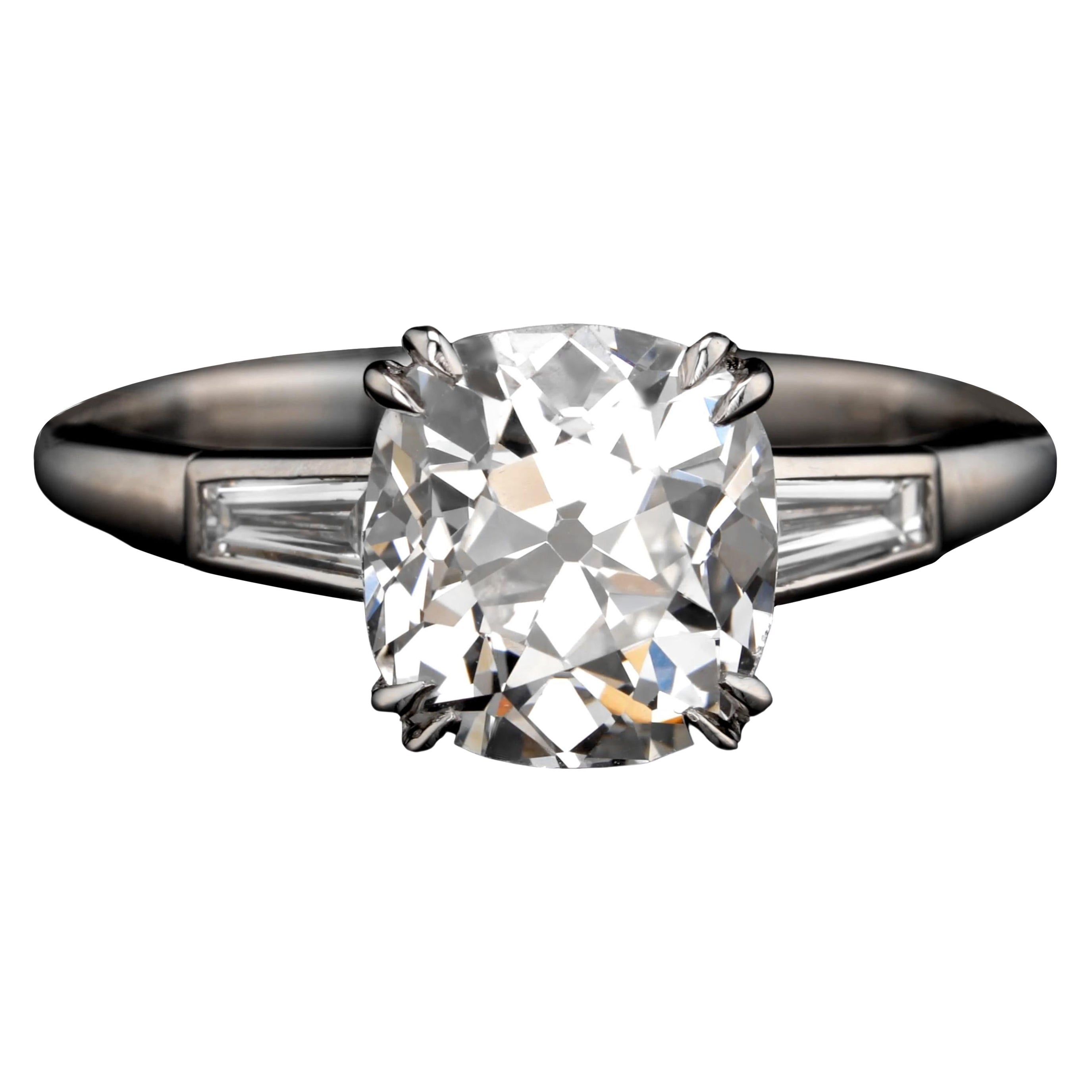 Rarísimo Anillo Certificado GIA de 3 Quilates Color E Claridad VVS2 en venta