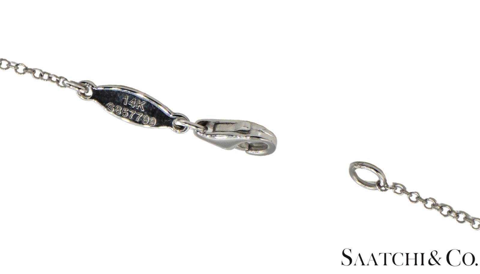 Excellent Or blanc 14K 585 - Diamant naturel VVS : Pendentif rond avec chaîne en vente 8