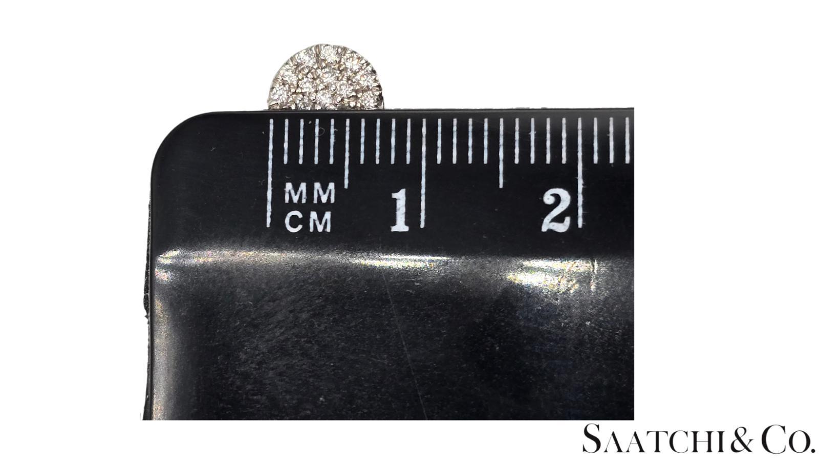 Excellent Or blanc 14K 585 - Diamant naturel VVS : Pendentif rond avec chaîne en vente 10