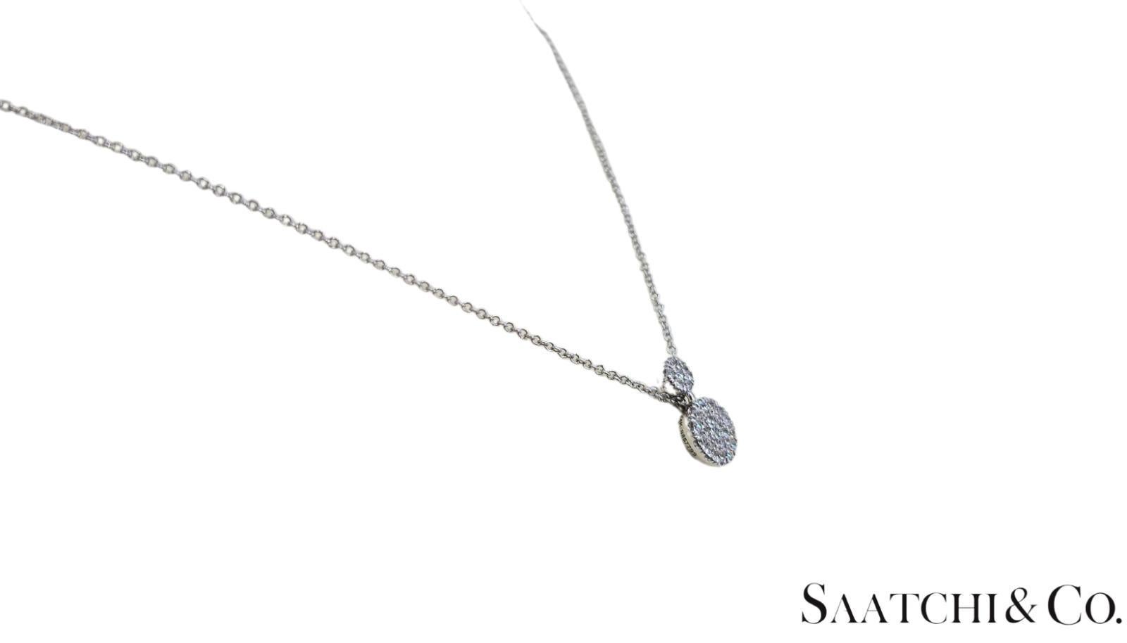 Excellent Or blanc 14K 585 - Diamant naturel VVS : Pendentif rond avec chaîne Neuf - En vente à New York, NY