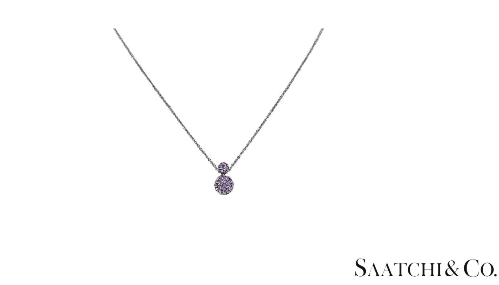 Excellent Or blanc 14K 585 - Diamant naturel VVS : Pendentif rond avec chaîne Pour femmes en vente