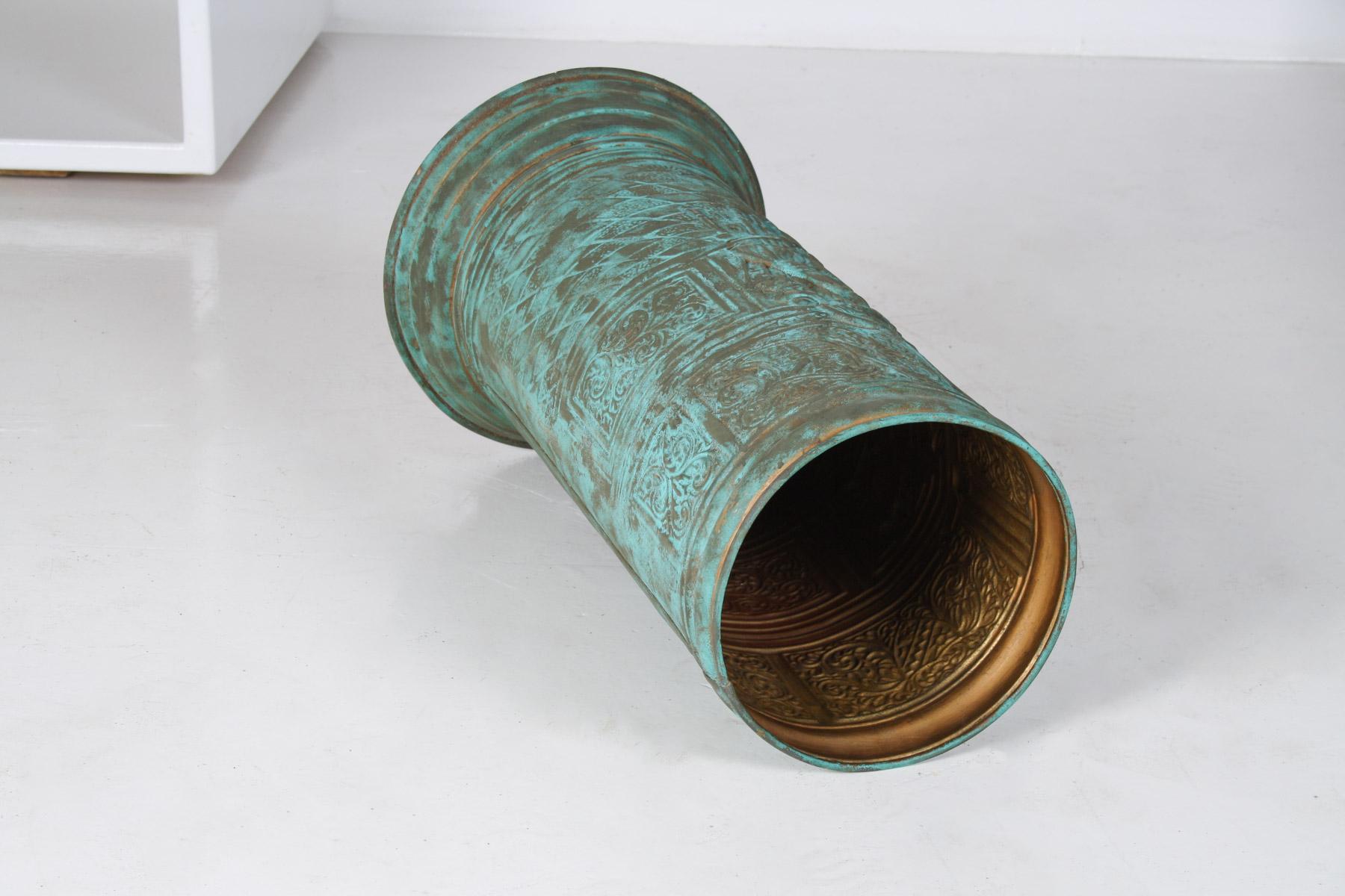 Excellent 1950s Brass Stick Umbrella Stand Pot with Verdigris Copper Patina For Sale 2