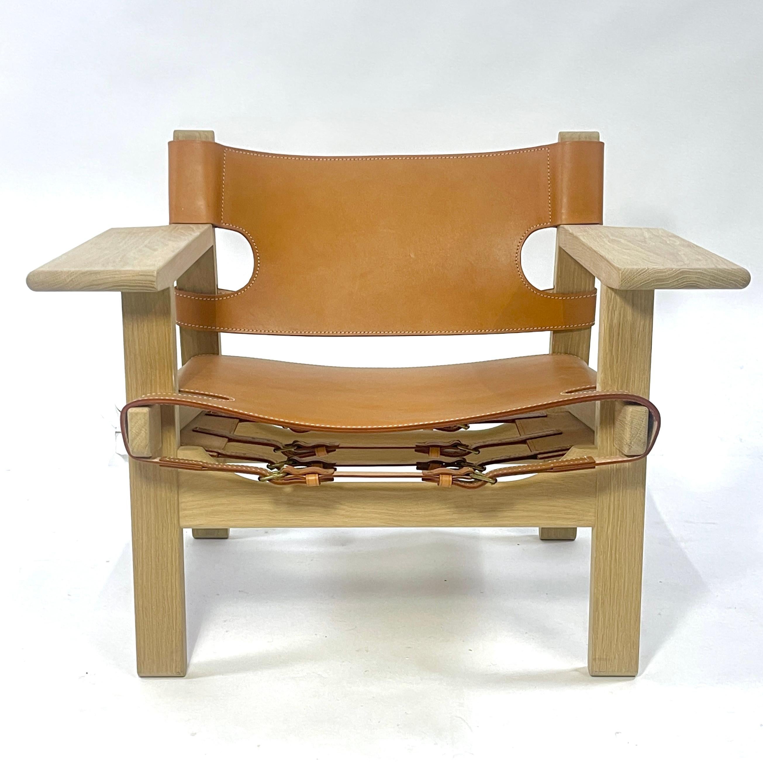 These chairs are barely used. Very good condition. There are 2 chairs available. Design Borge Mogensen, 1958
Quarter-sawn solid oak or walnut, metal buckles, saddle leather
Made in Denmark by Fredericia


