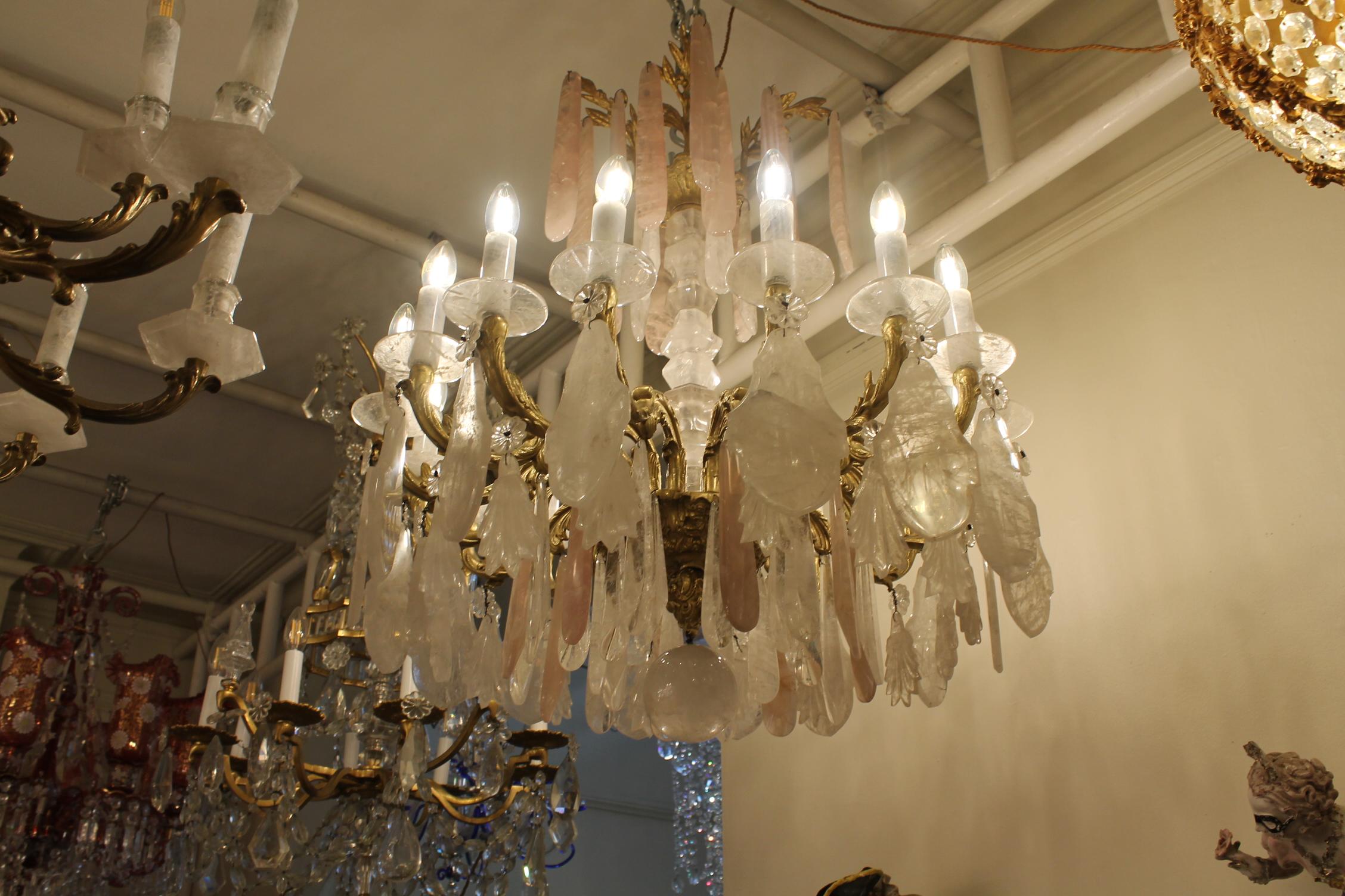Excellent French Gilt-Bronze Rock Crystal Chandelier In Excellent Condition For Sale In London, GB
