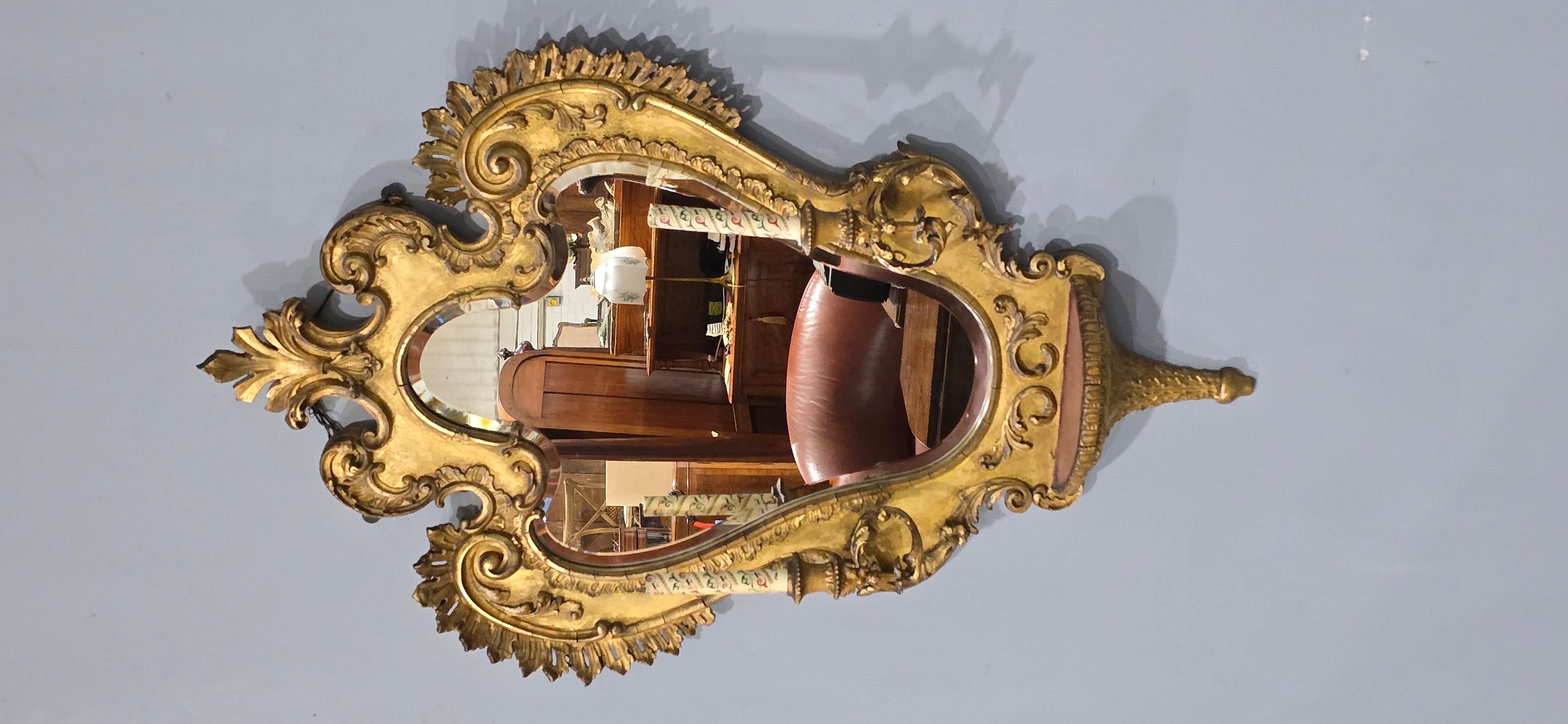 Excellent Miroir Girondelle doré en vente 2