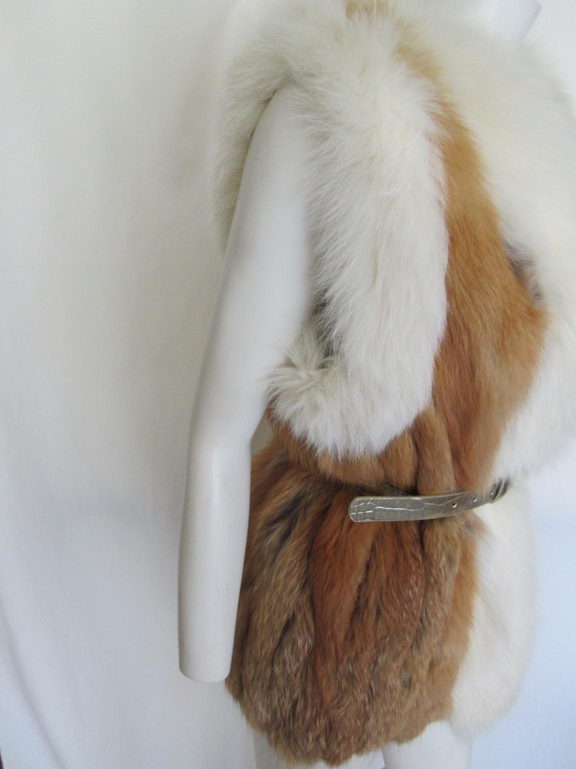 Excellent Golden Island Fox Fur Vest For Sale 7