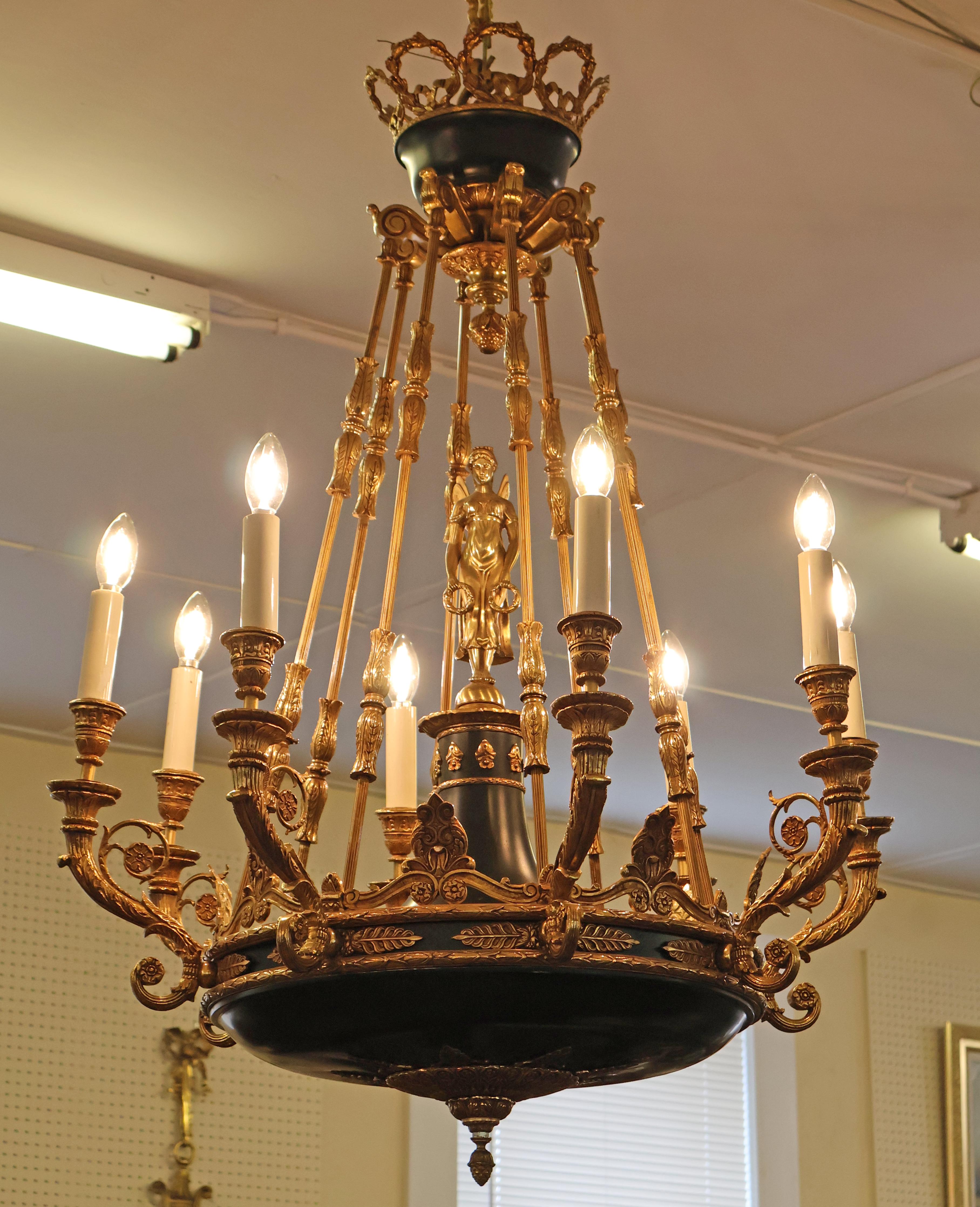 Excellent Italian Made French Empire Style 8 Light Bronze Chandelier 42 X 30

Dimensions : 42