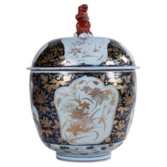 Antique Excellent Japanese Arita Covered Bowl, circa 1720