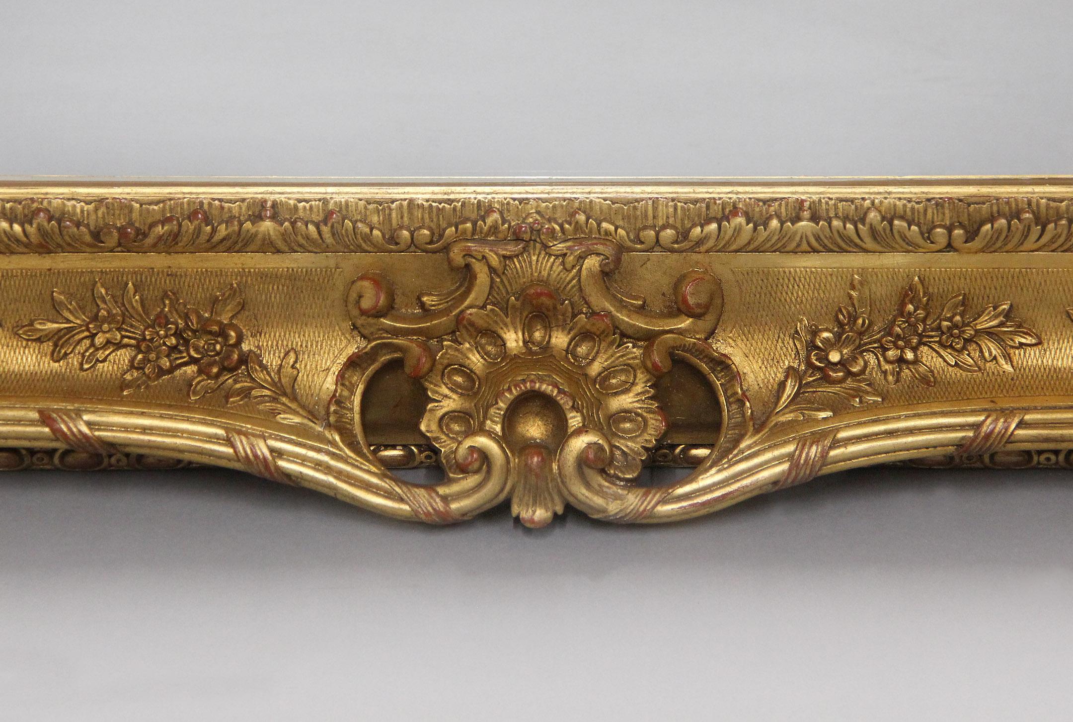 Ausgezeichneter Spiegel aus Giltwood und Gesso aus dem späten 19. (19. Jahrhundert) im Angebot
