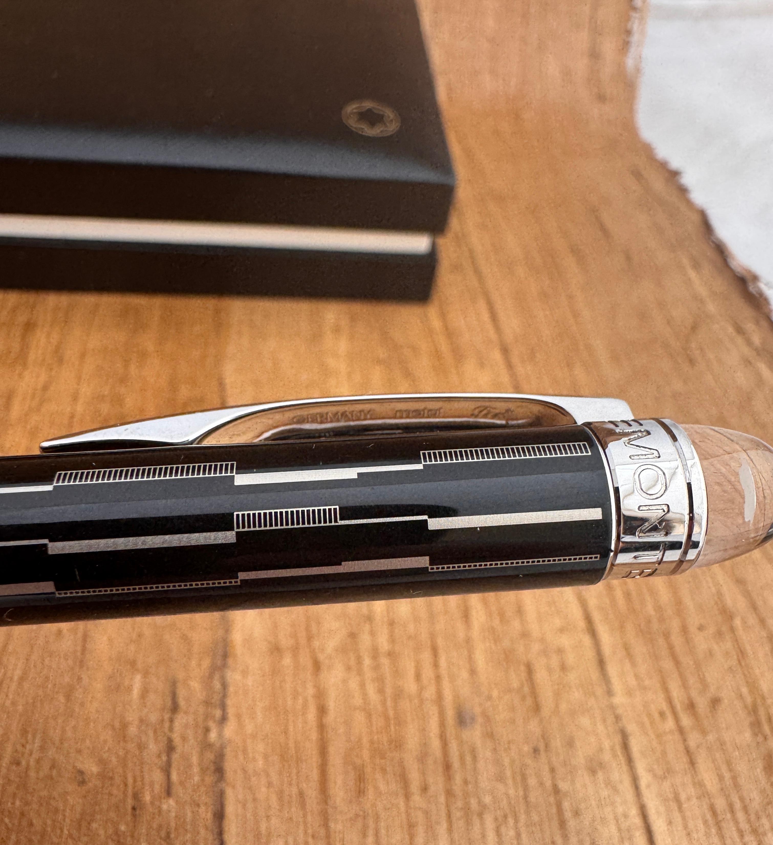 Excellent comme neuf Montblanc StarWalker BLACK MYSTRERY Stylo à bille Parure complète en vente 7