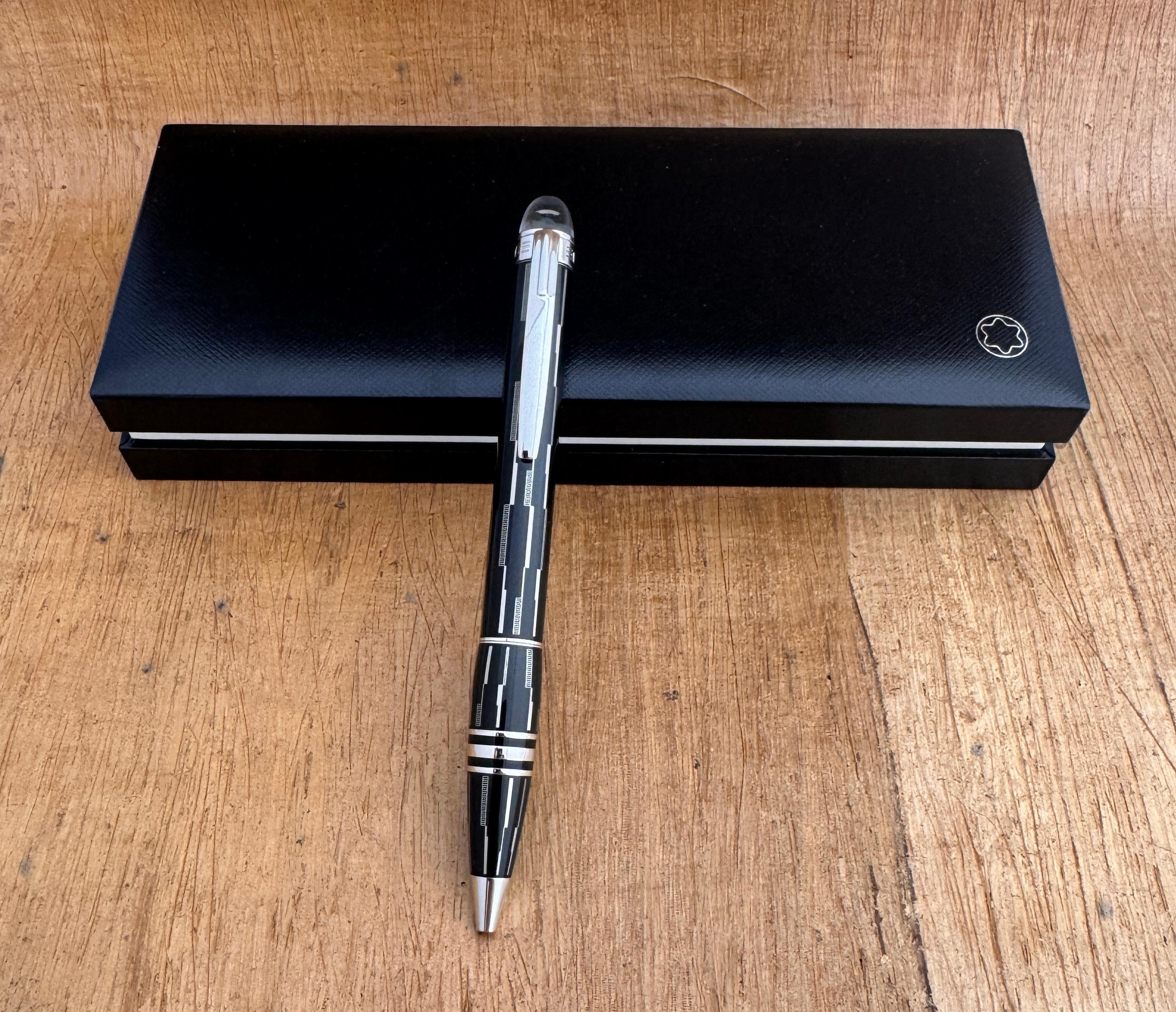 Excellent comme neuf Montblanc StarWalker BLACK MYSTRERY Stylo à bille Parure complète en vente 11