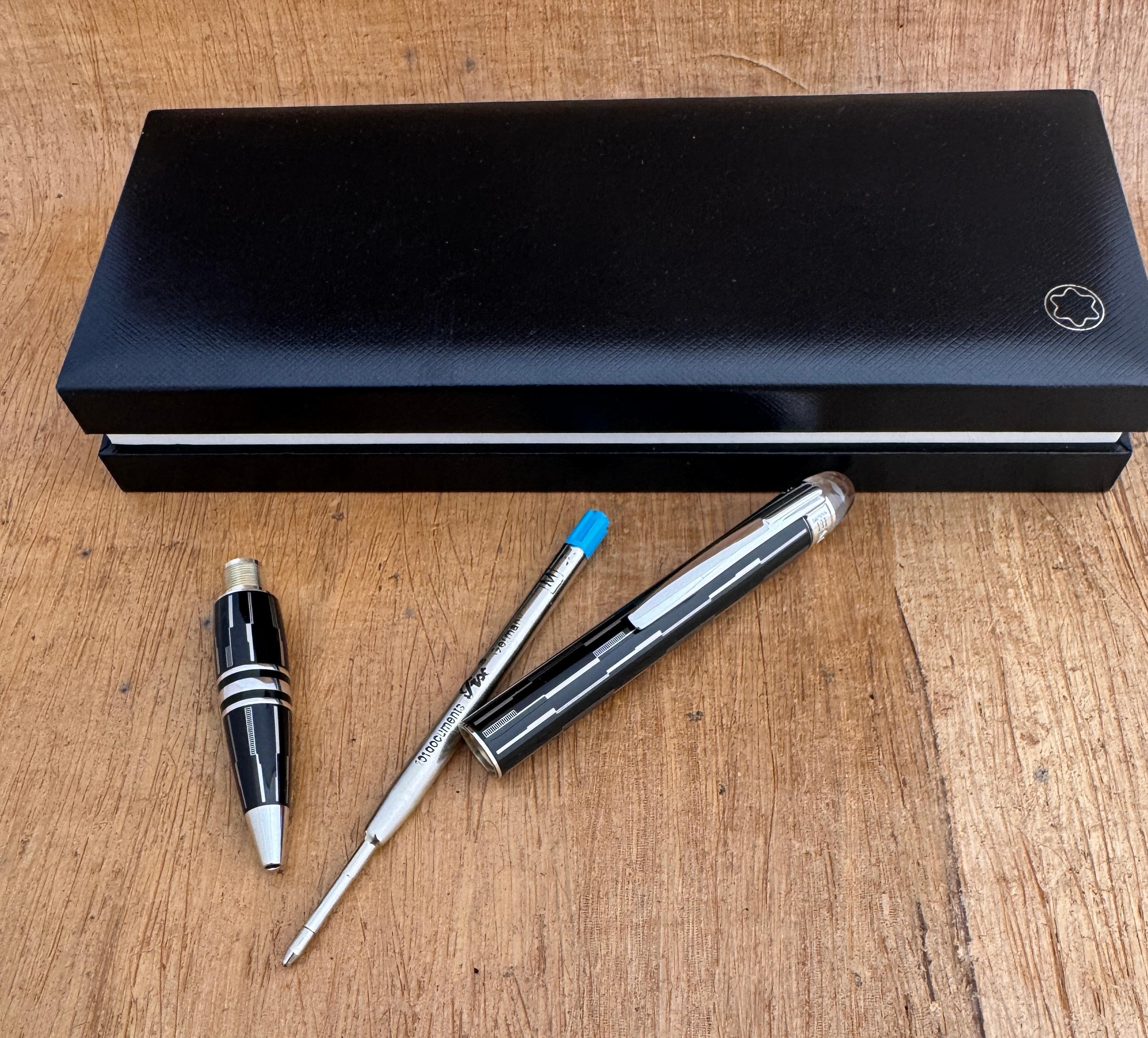 Excellent comme neuf Montblanc StarWalker BLACK MYSTRERY Stylo à bille Parure complète en vente 5