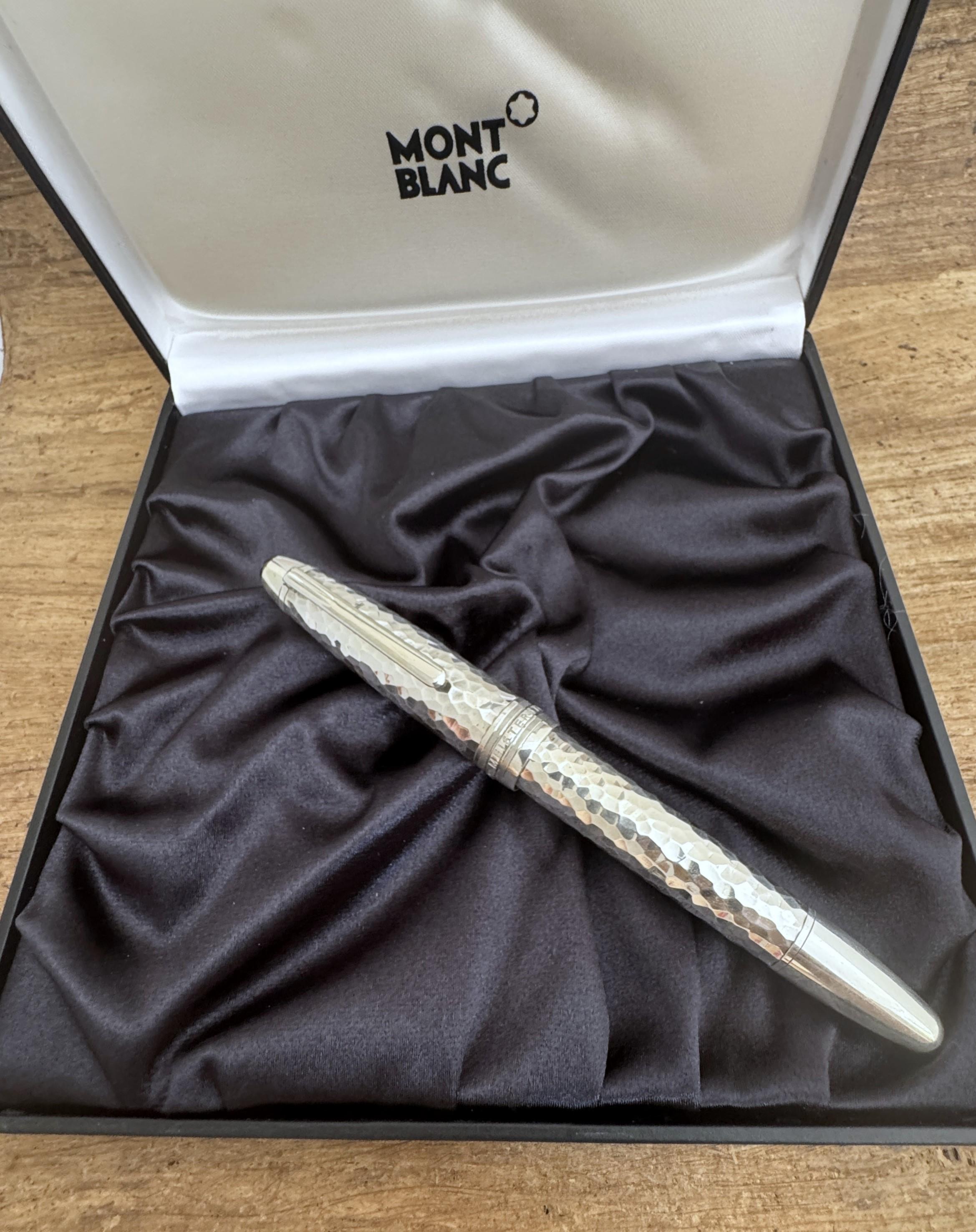 Excellent MONTBLANC Martele Solitaire Sterling Silver ballpoint PEN Boxed In Excellent Condition In Toronto, CA