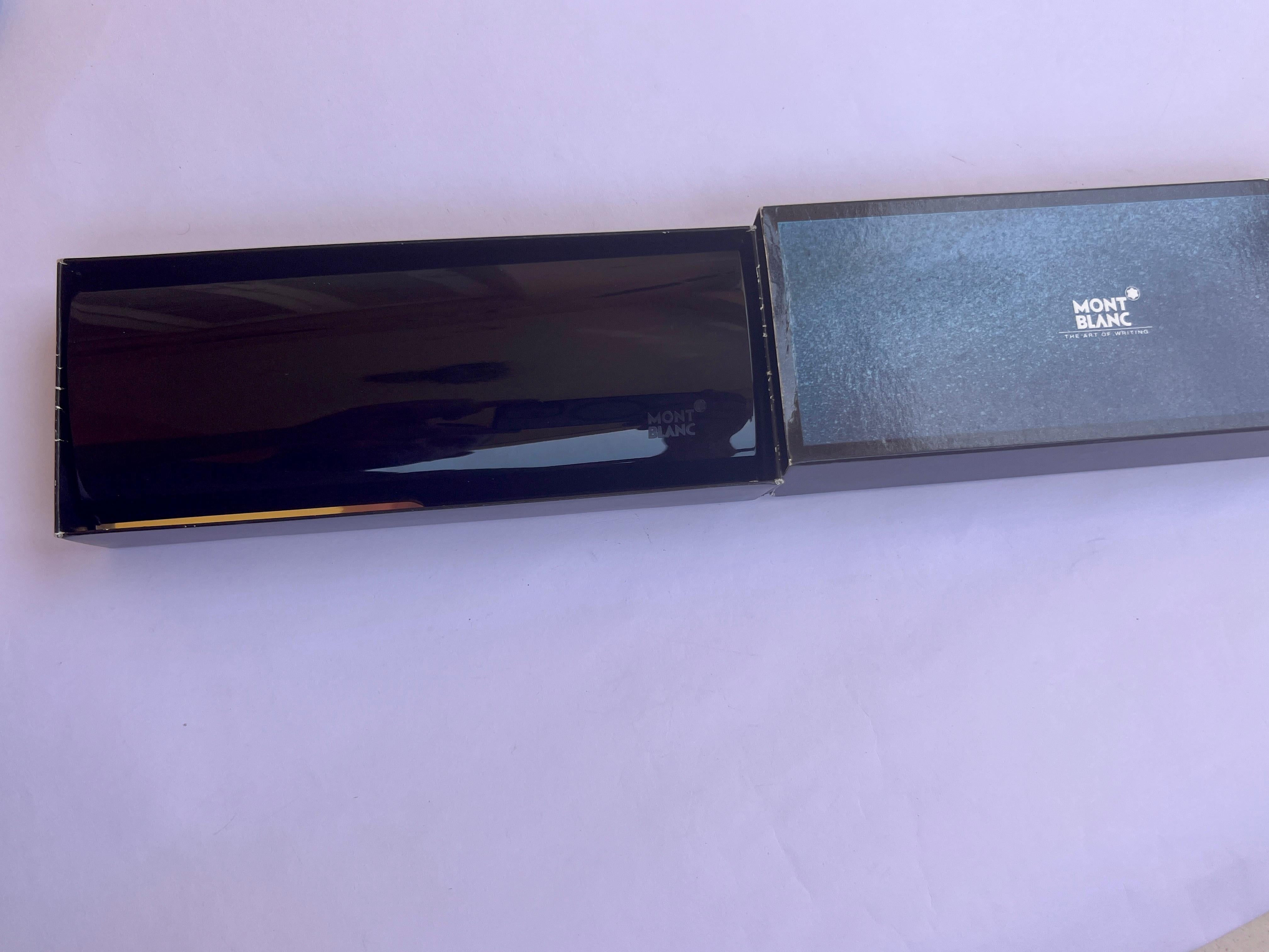 Excellent Montblanc Meisterstück Solitaire Doue Sterling Silver Ballpoint Pen For Sale 4