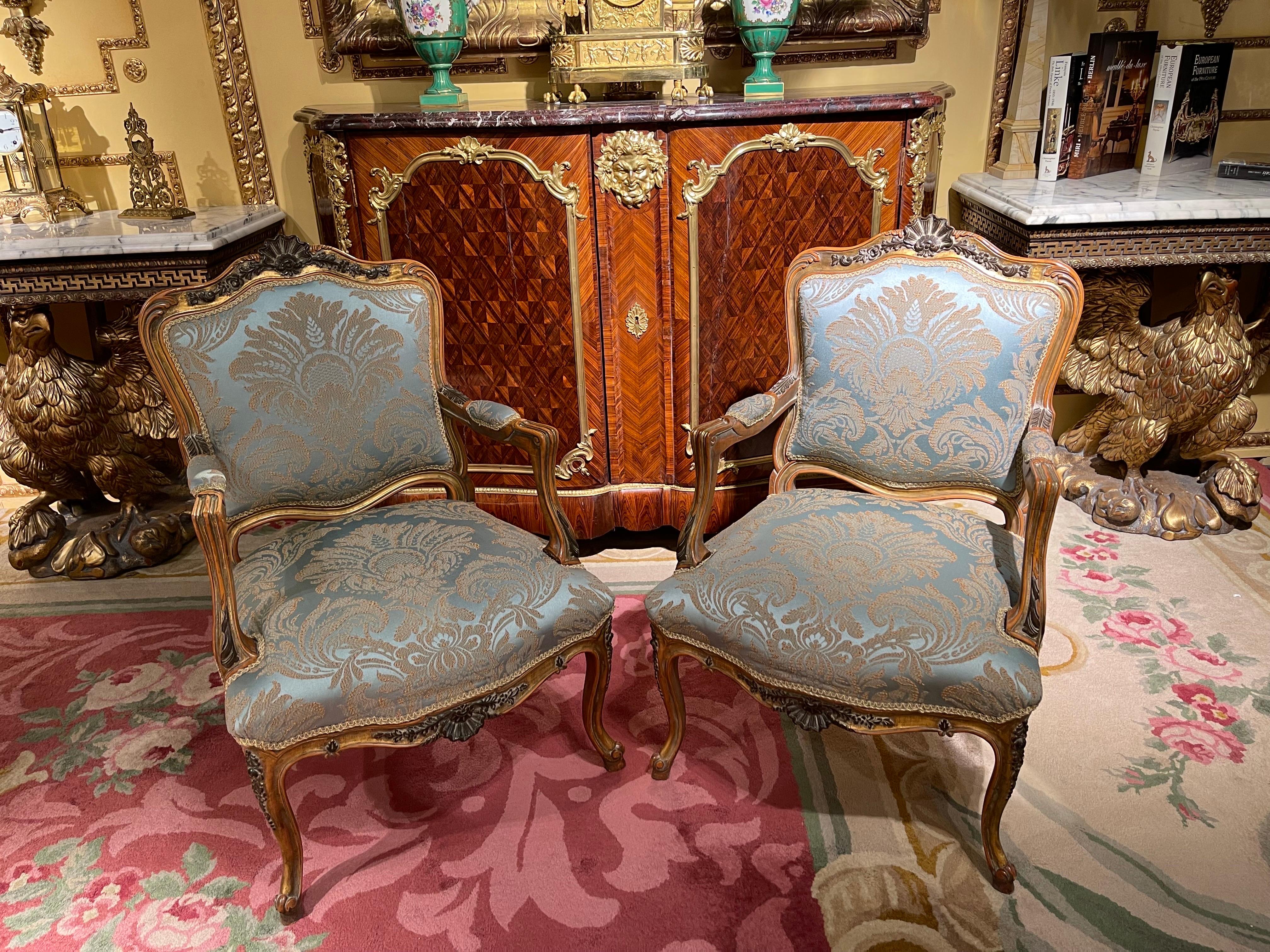 Ausgezeichnete edle französische Sitzgruppe/Sofagruppe Louis XV. Louis XV. im Angebot 8