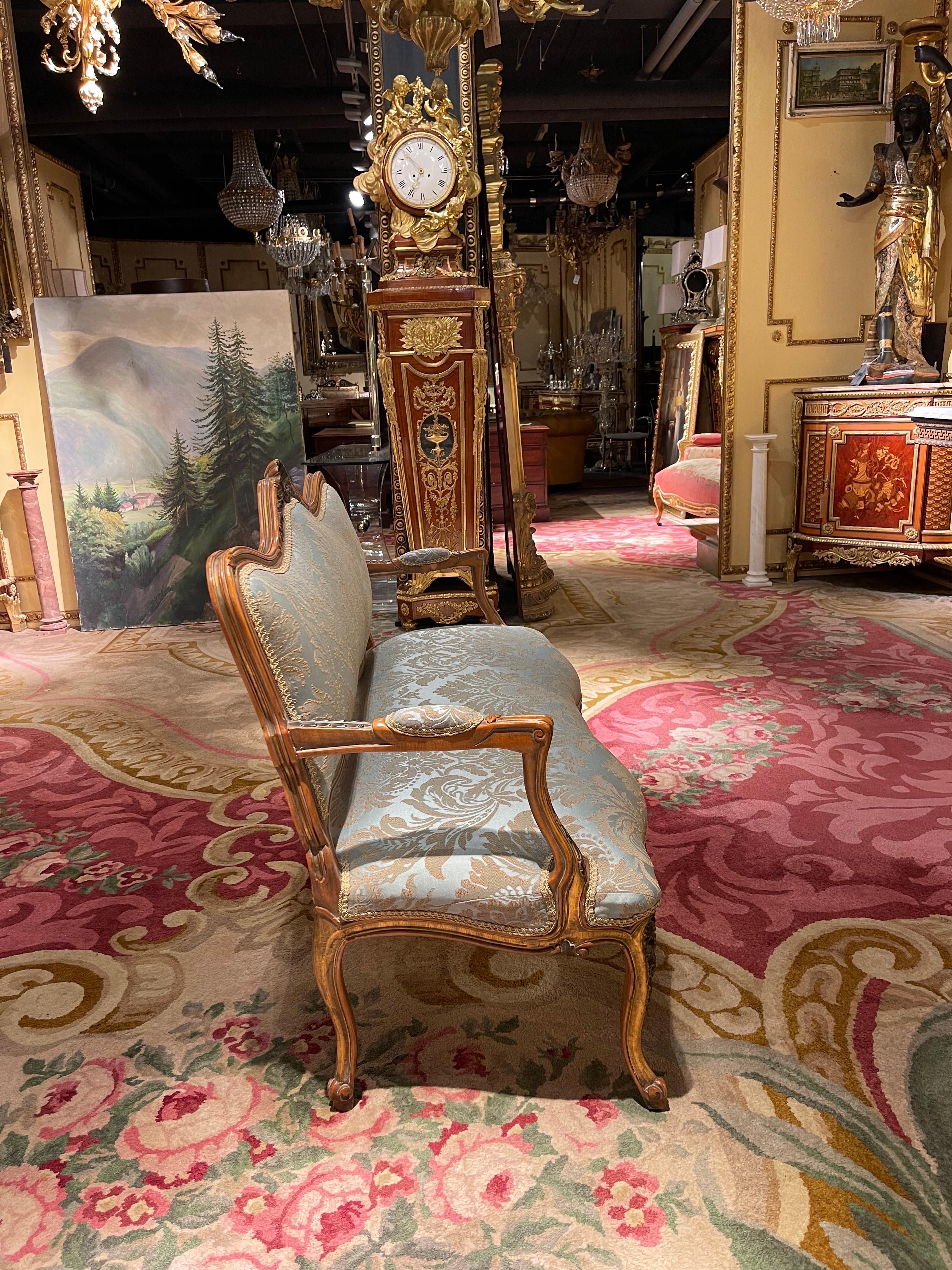 20ième siècle Excellent groupe de sièges français Noble/ Groupe Sofa Louis XV en vente