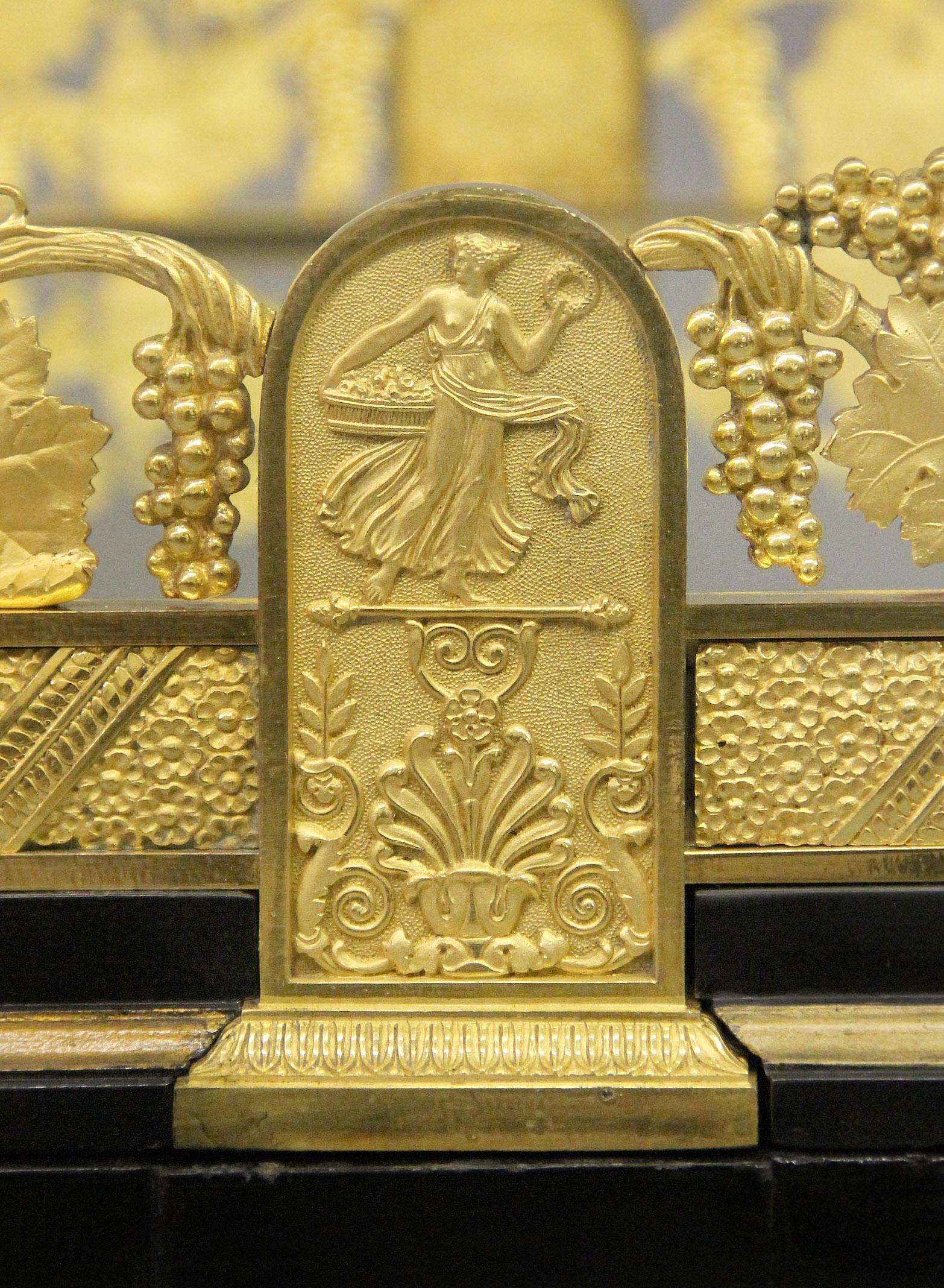 Excellent Quality 19th Century Gilt Bronze Surtout De Table on Low Stands For Sale 1