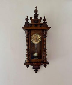 Excellent quality antique Victorian carved walnut Vienna wall clock
