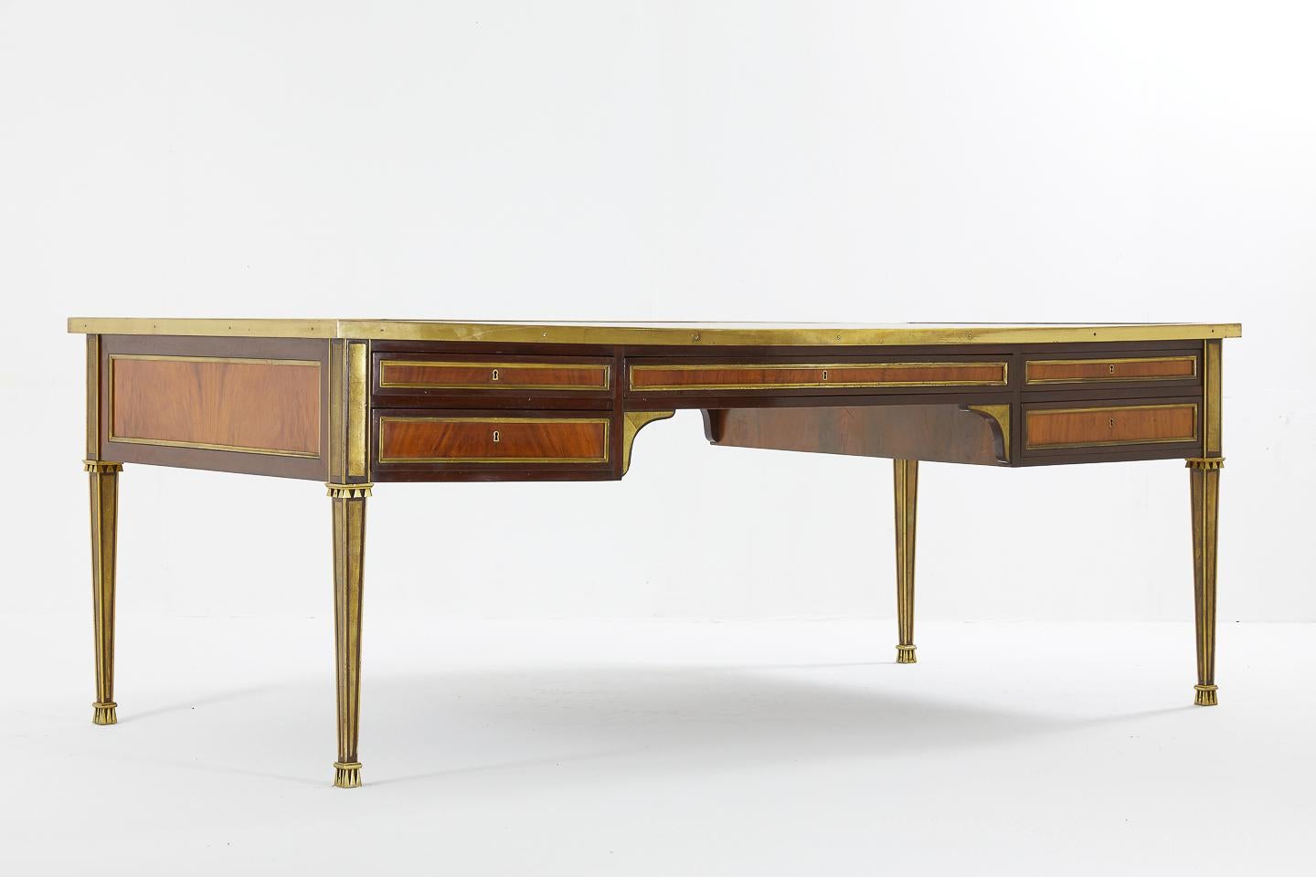Impressive, large, 1960s French desk with excellent quality ormolu moulding and mounts. Very much in the style and quality of Baguès.
Difficult to find a desk of this quality and size.