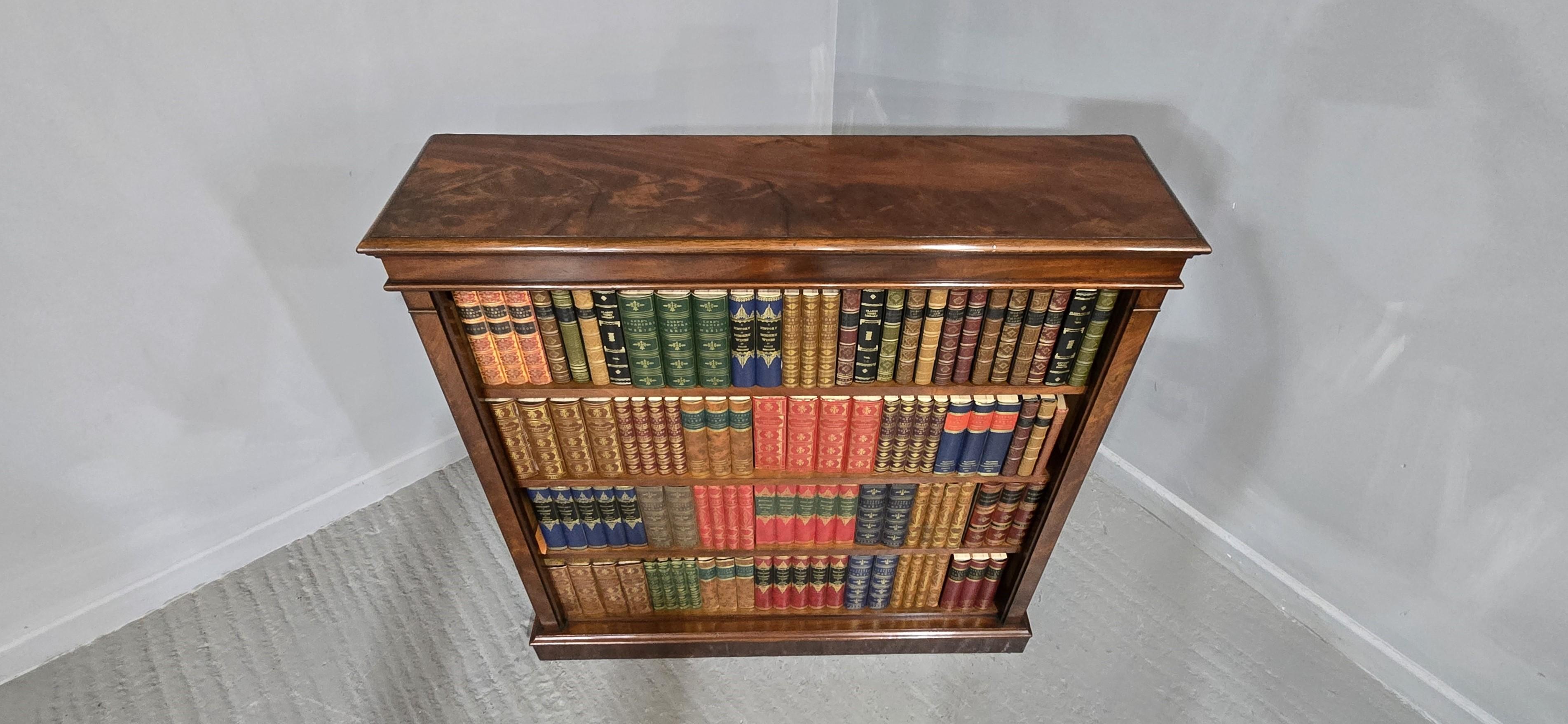 Excellent Quality Mahogany Open Adjustable Library Bookcase For Sale 3