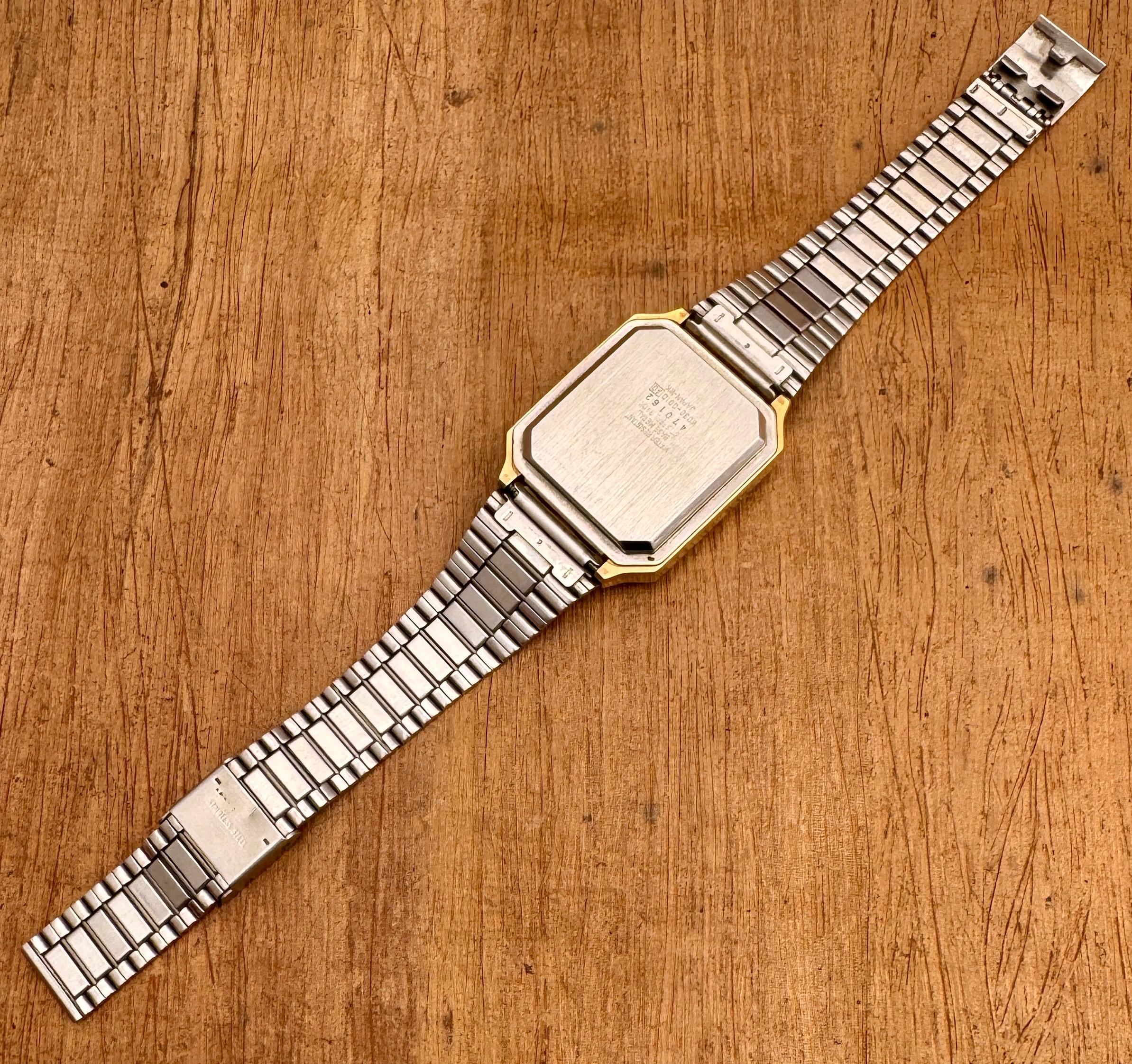 EXCELLENT RARE SEIKO Spacetronic Gold Plated W0300010 DIGITAL ISLAMIC WATCH 9