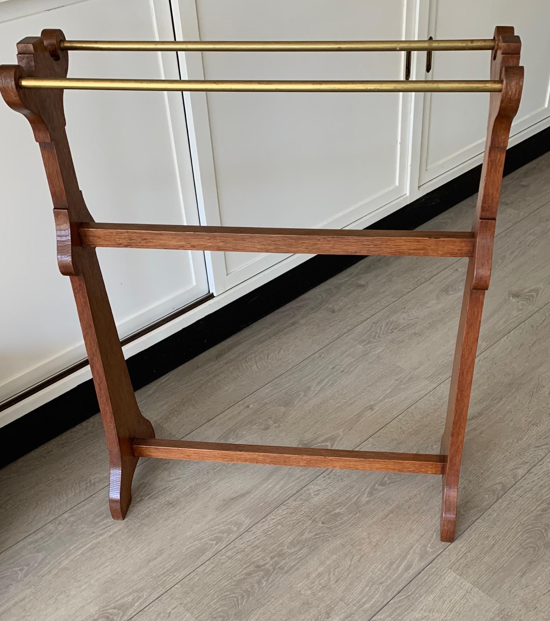 European Arts and Crafts Solid Oak and Brass Towel Rack, circa 1900 For Sale