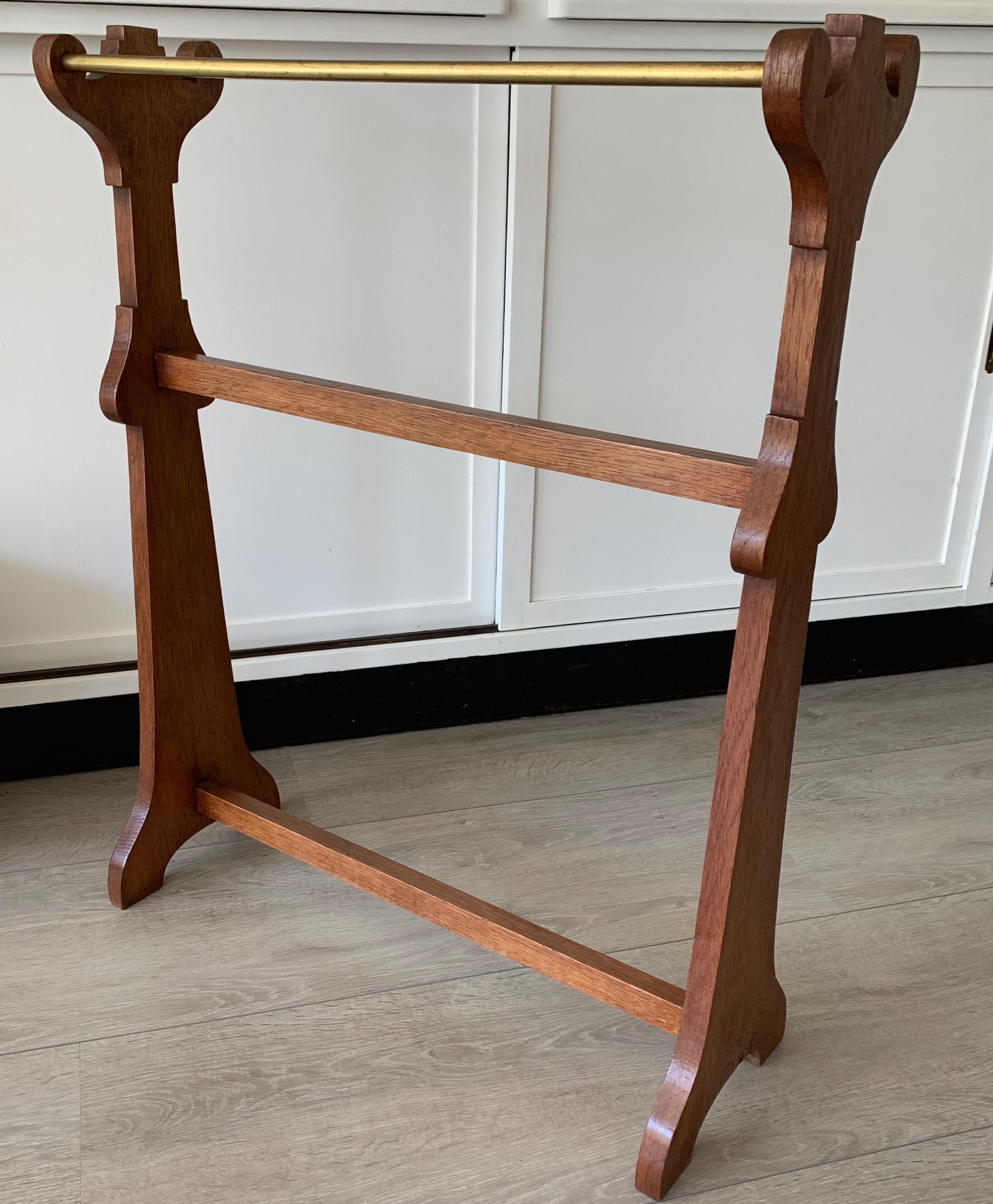 20th Century Arts and Crafts Solid Oak and Brass Towel Rack, circa 1900 For Sale