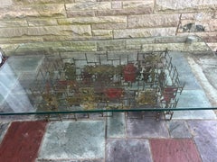 Excelente mesa de centro Silas Seandel Brutalist Torch Cut Nail Mid-Century Modern