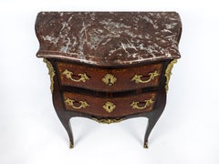 Excellente petite commode Louis Philippe, haute qualité artisanale 1830 France