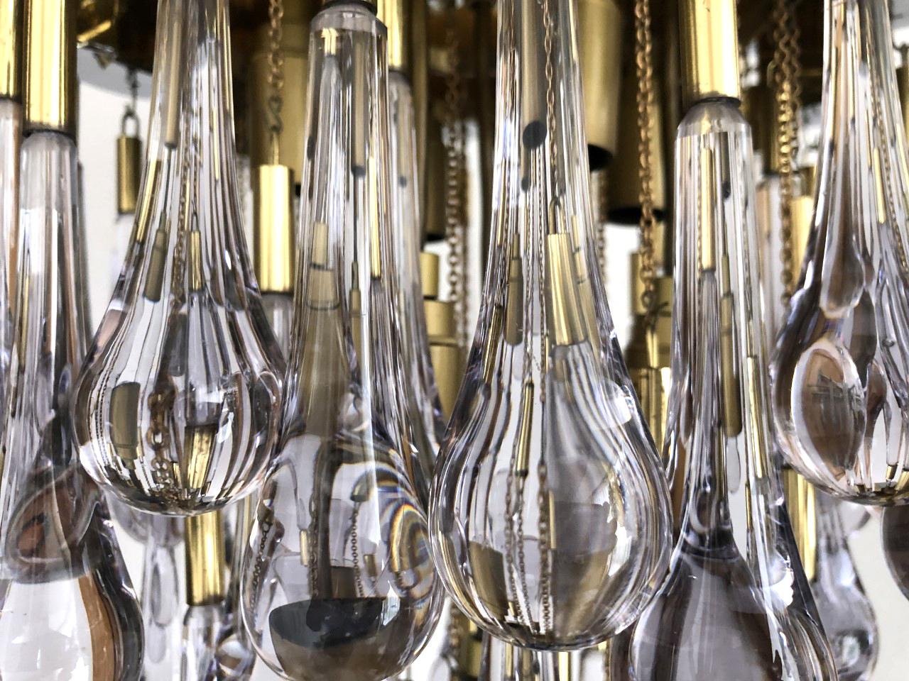 Exceptional Mid-Century Teardrop Glass Chandelier by BD Lumica, Barcelona, 1970s In Good Condition For Sale In Badajoz, Badajoz