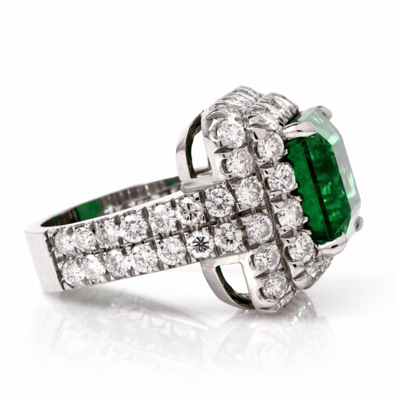Emerald Cut Exceptional 13.67cts Emerald and Diamond Platinum Cocktail Ring For Sale