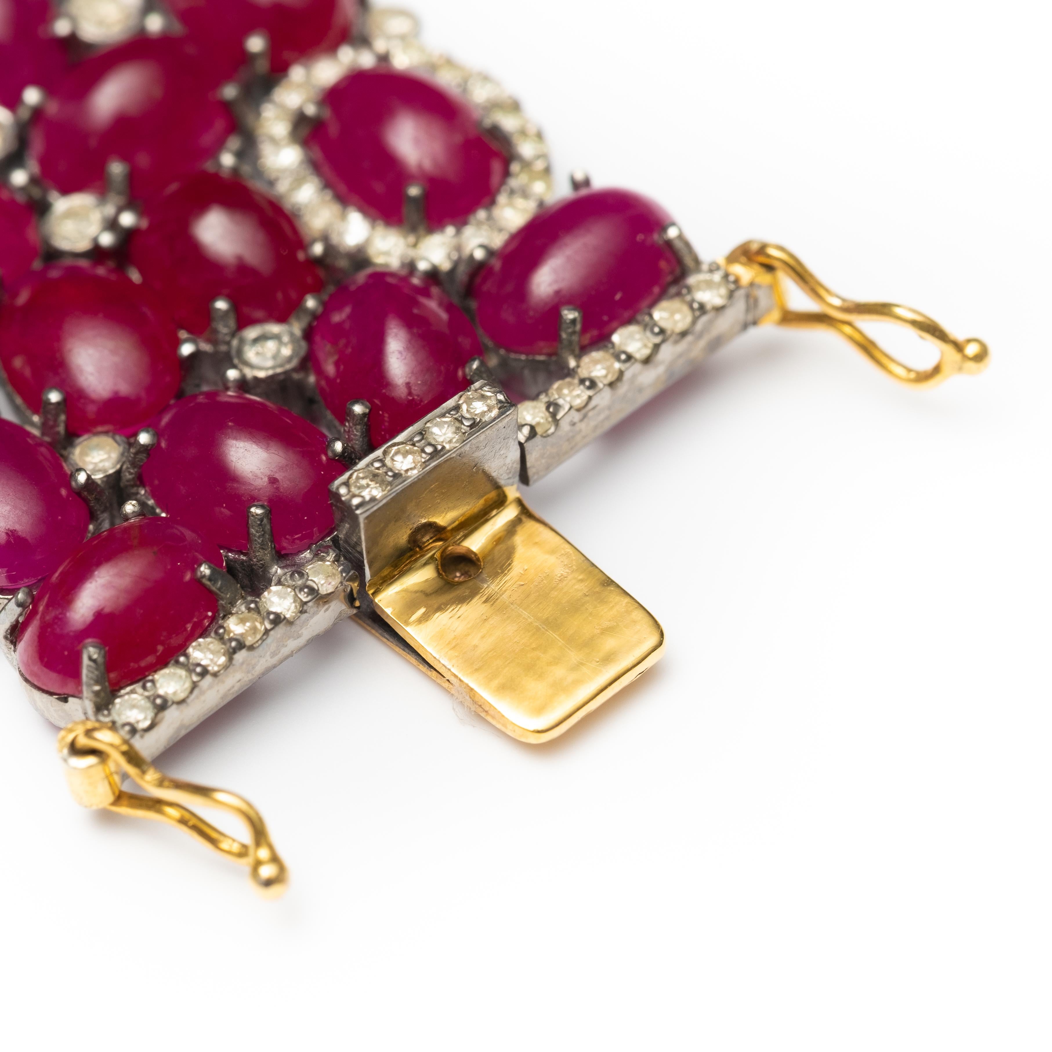 Exceptional 14K Gold, Ruby and Diamond Bracelet In Good Condition In Kingston, NY