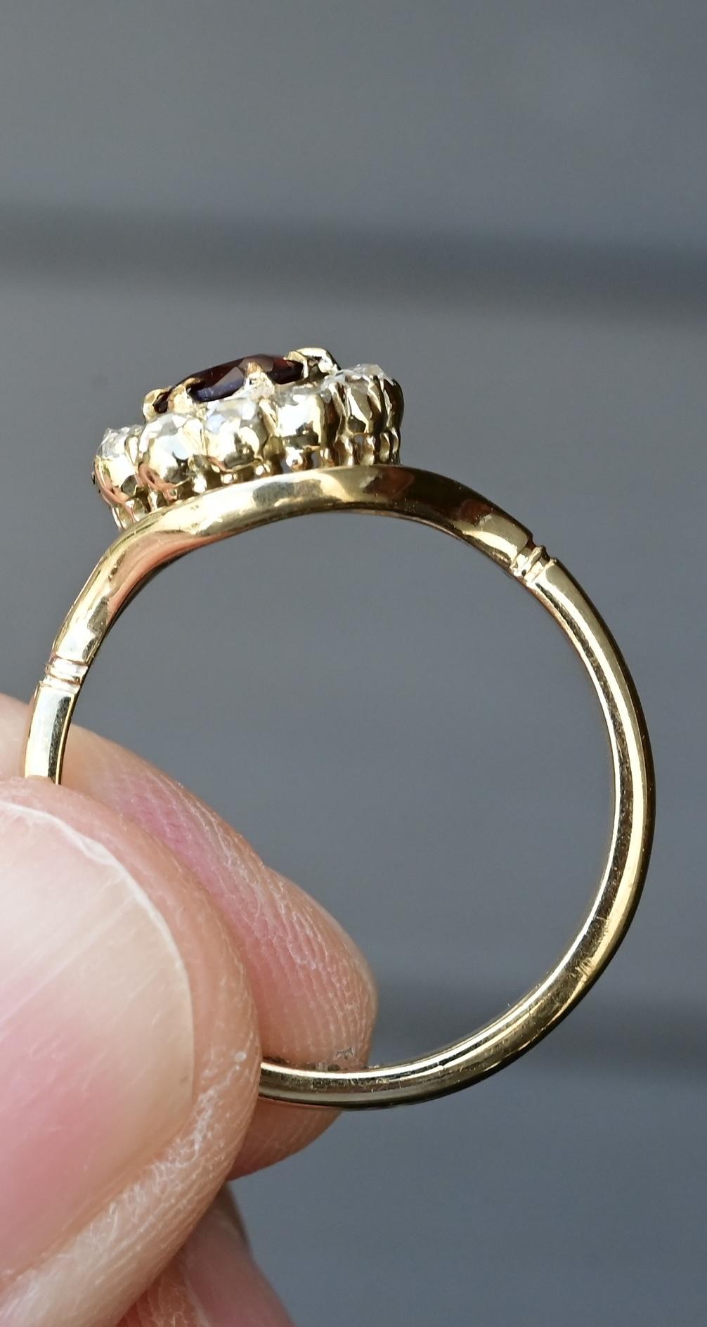 Women's Exceptional 14K Victorian Period Garnet & Diamond Ring Size 8.25