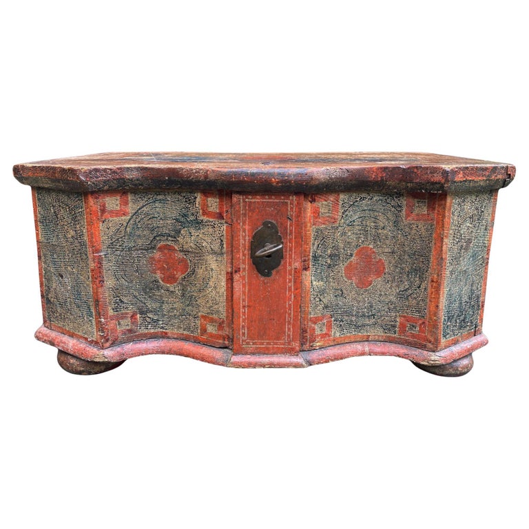 Exceptional 1750 Red and Blu Painted Blanket Chest, Central Europe For Sale